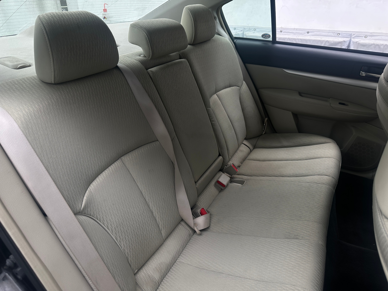 Thumbnail: 2010 Subaru Legacy - 6