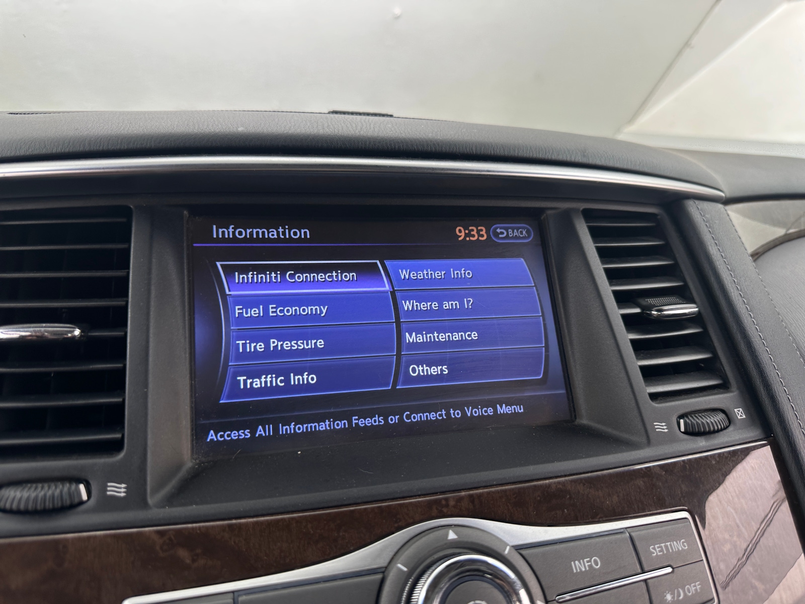 Thumbnail: 2015 INFINITI QX80 - 3