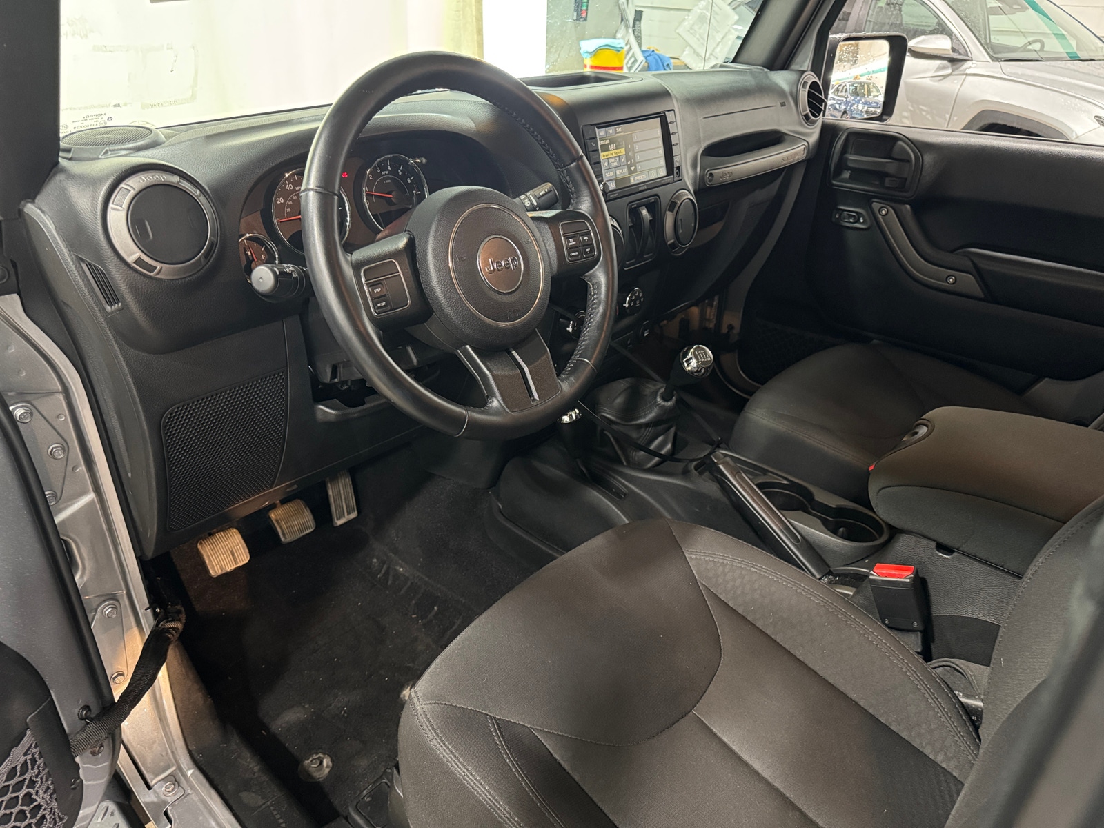 Thumbnail: 2017 Jeep Wrangler - 3