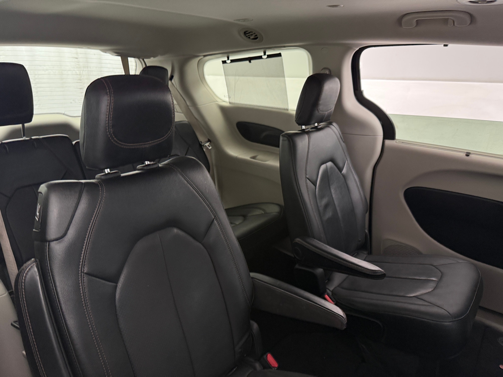 Thumbnail: 2019 Chrysler Pacifica - 5