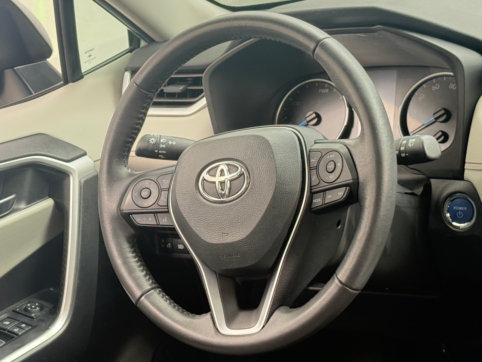 Thumbnail: 2022 Toyota RAV4 - 5