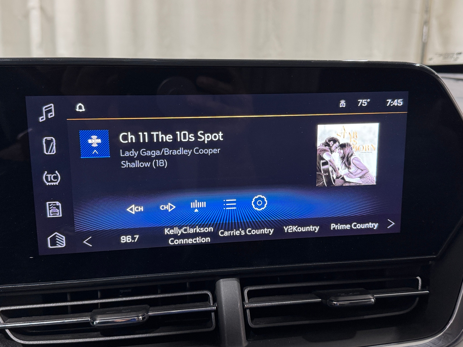 Thumbnail: 2025 Chevrolet Trax - 4