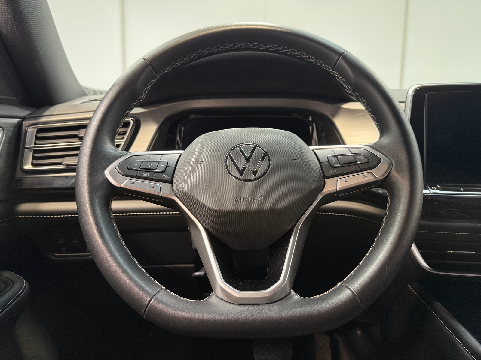 Thumbnail: 2024 Volkswagen Atlas - 5