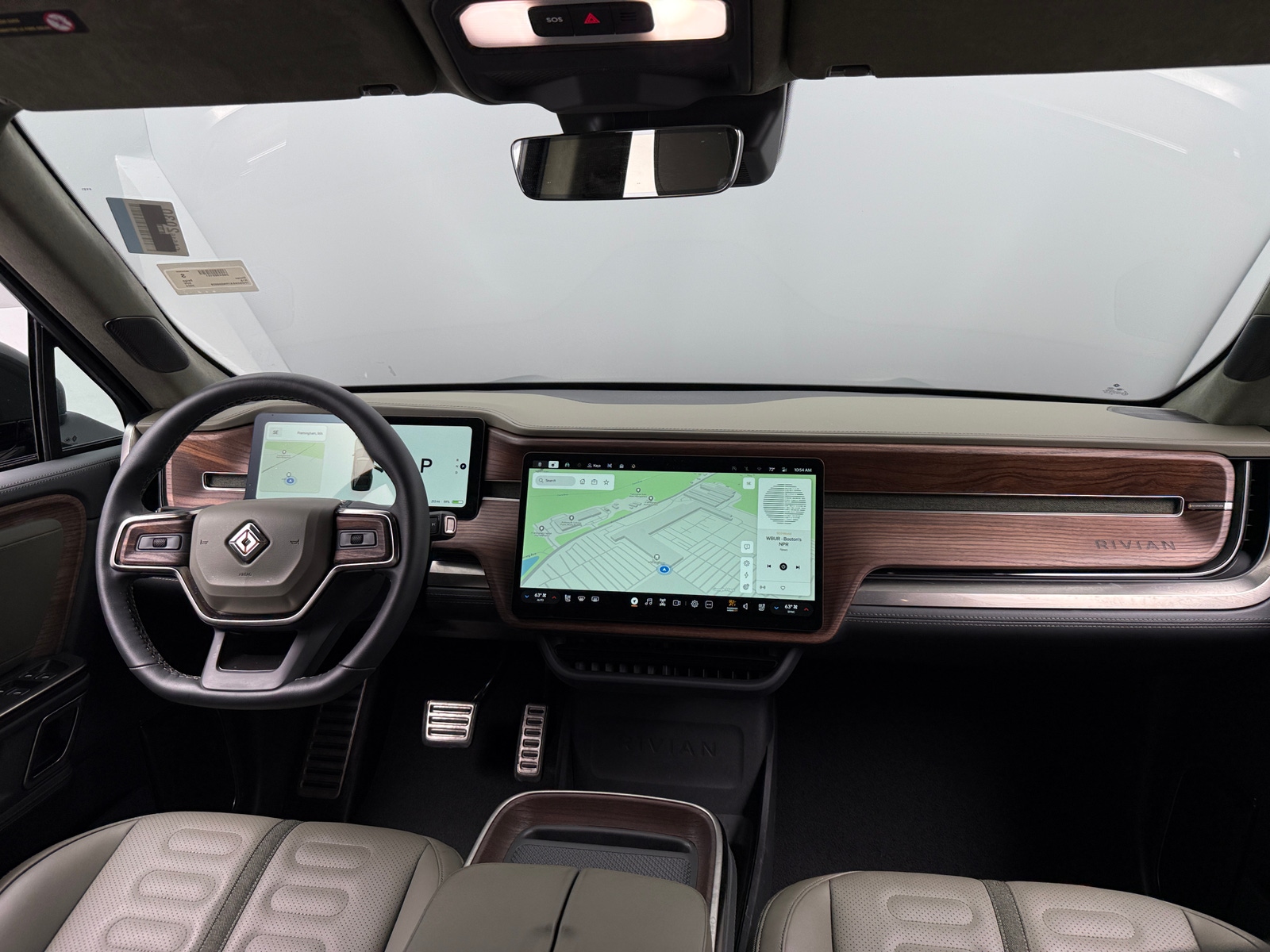 Thumbnail: 2024 Rivian R1S - 2