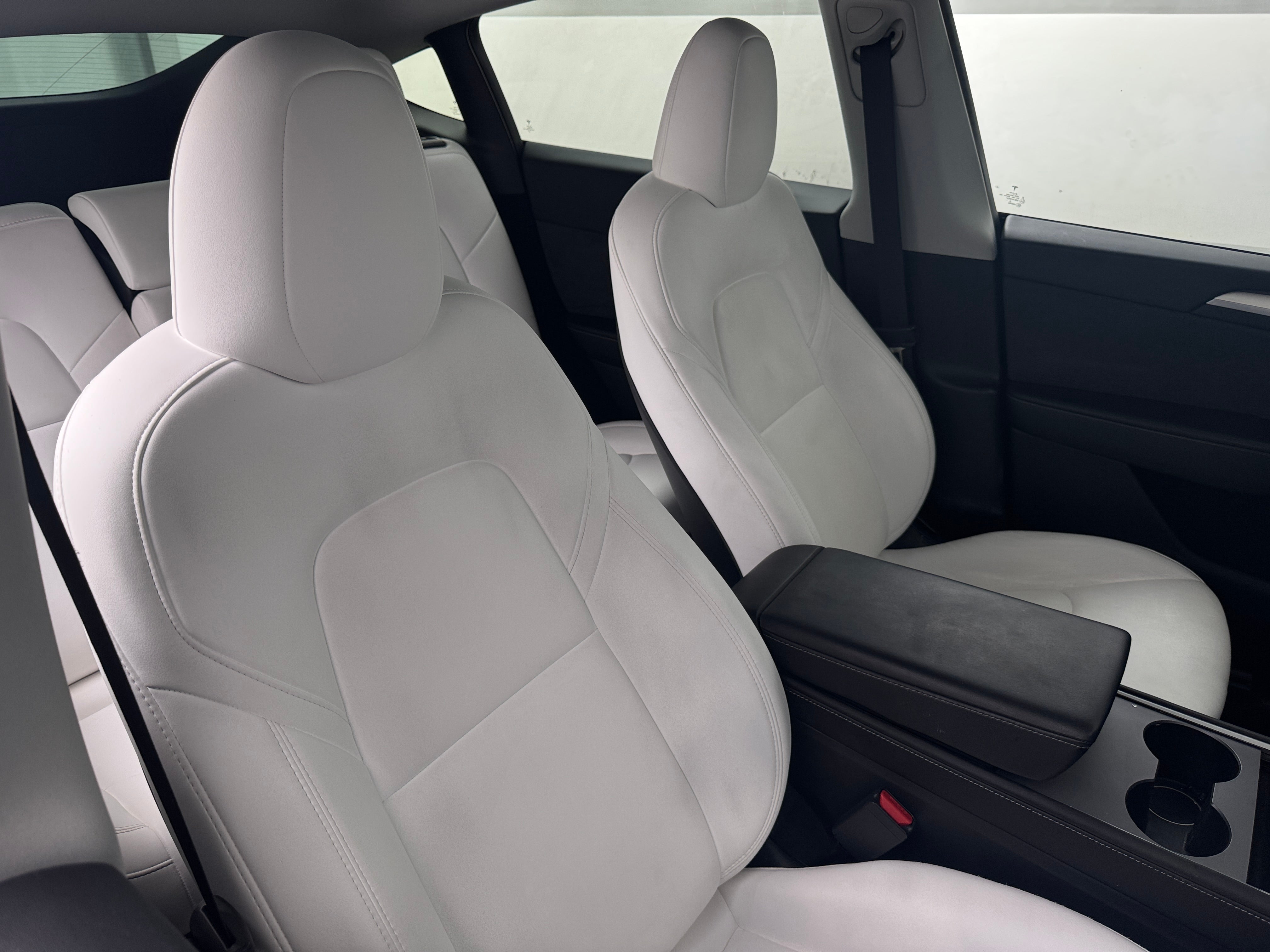 Used 2023 Tesla Model Y Long Range with VIN 7SAYGDEE6PA199089 for sale in Oak Creek, WI