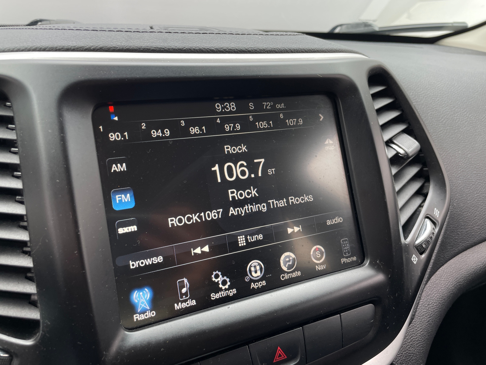 Thumbnail: 2014 Jeep Cherokee - 4