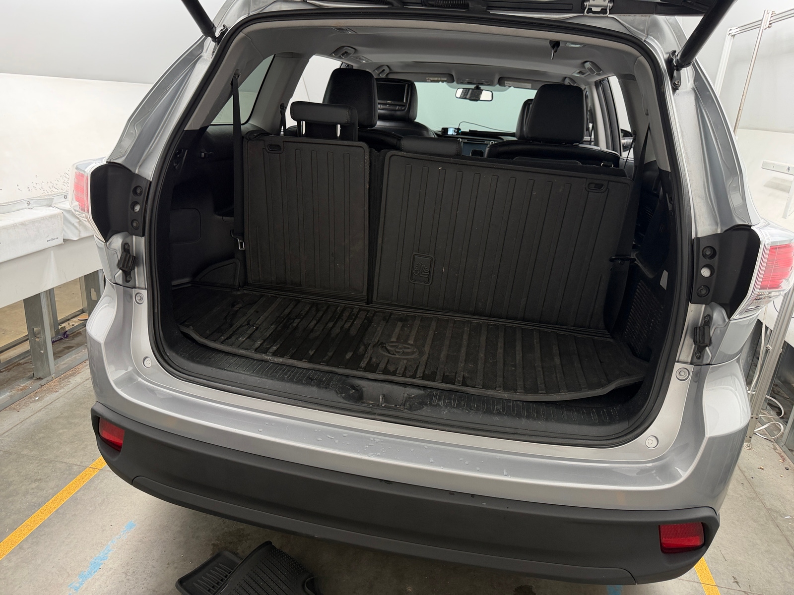 Thumbnail: 2015 Toyota Highlander - 6