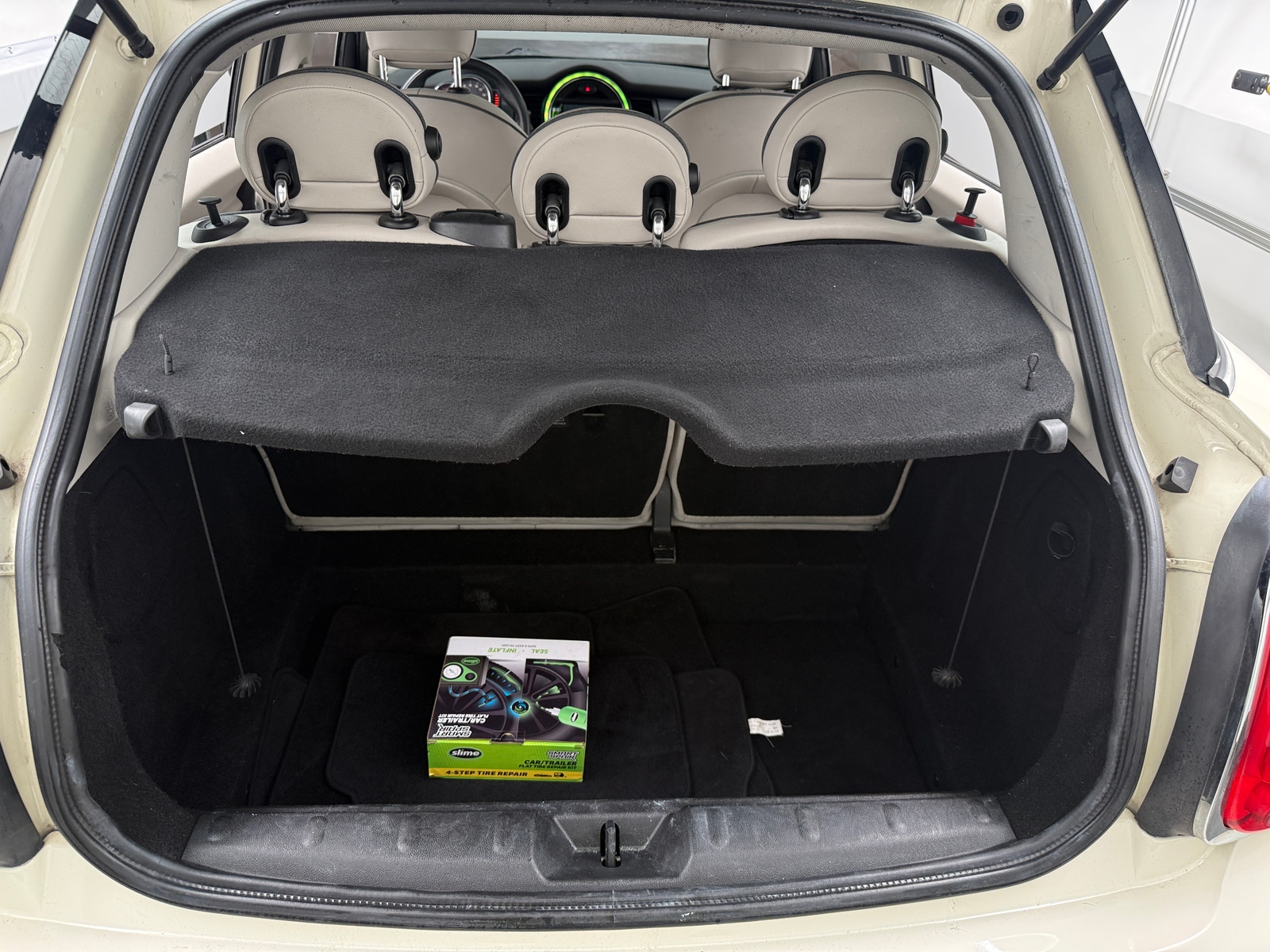 Thumbnail: 2017 MINI Cooper Hardtop - 6