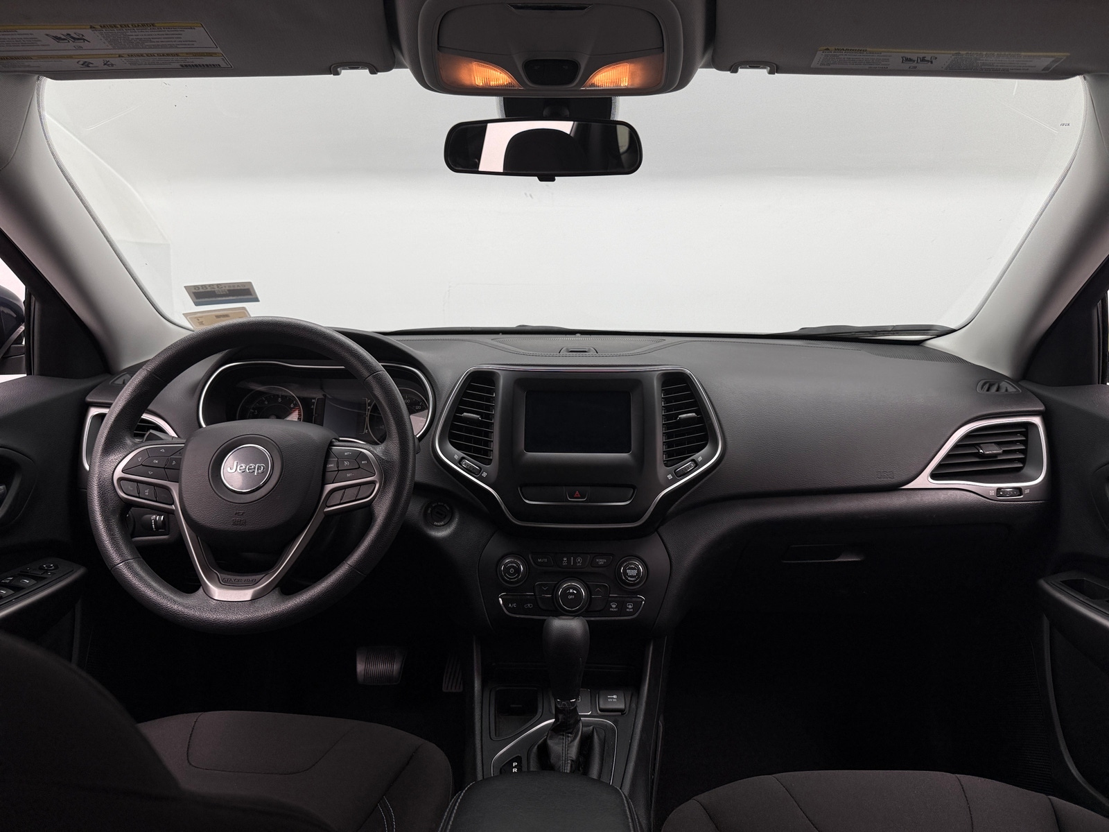 Thumbnail: 2019 Jeep Cherokee - 3