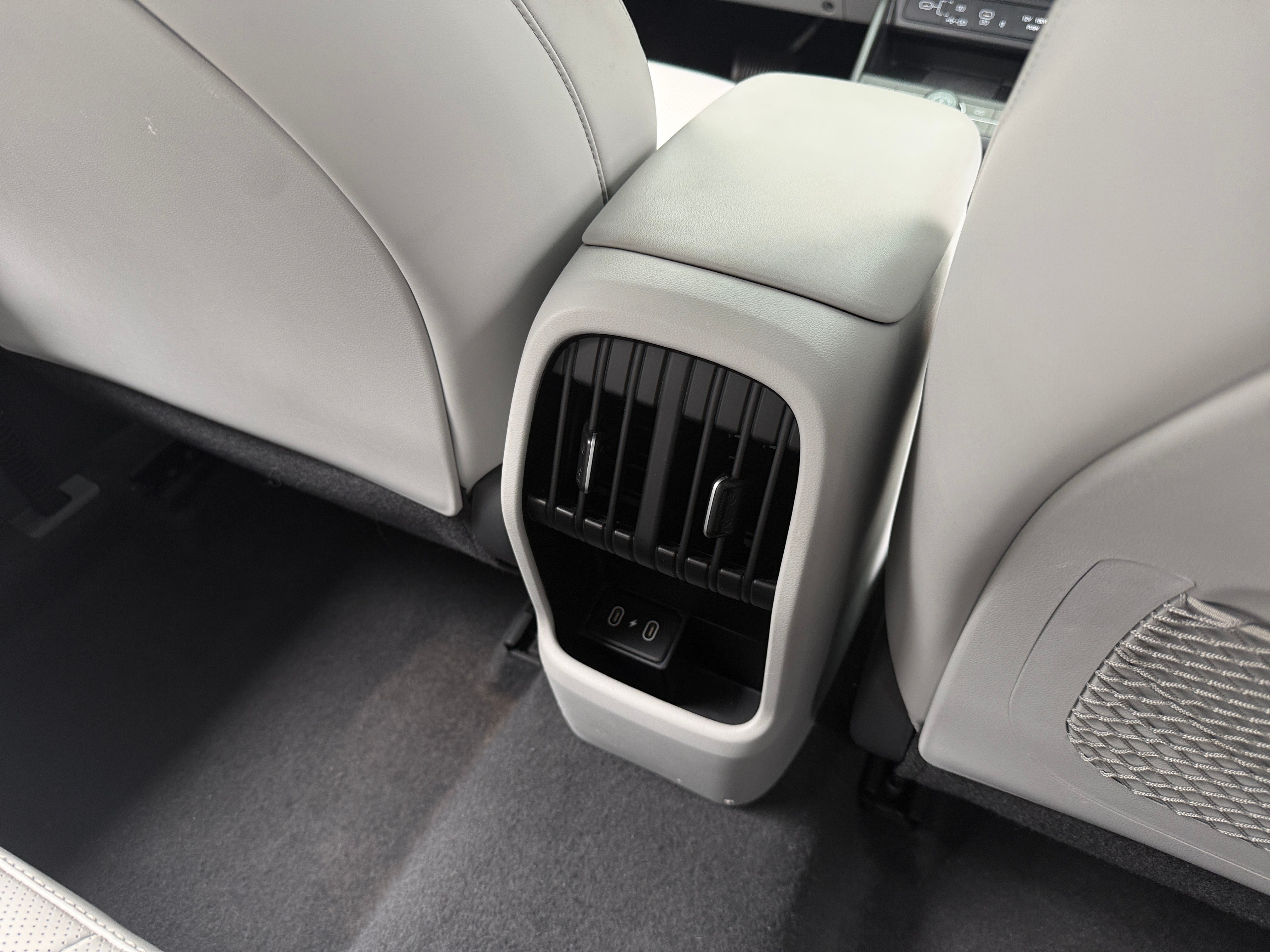 2024 Hyundai Kona Limited - Photo 5