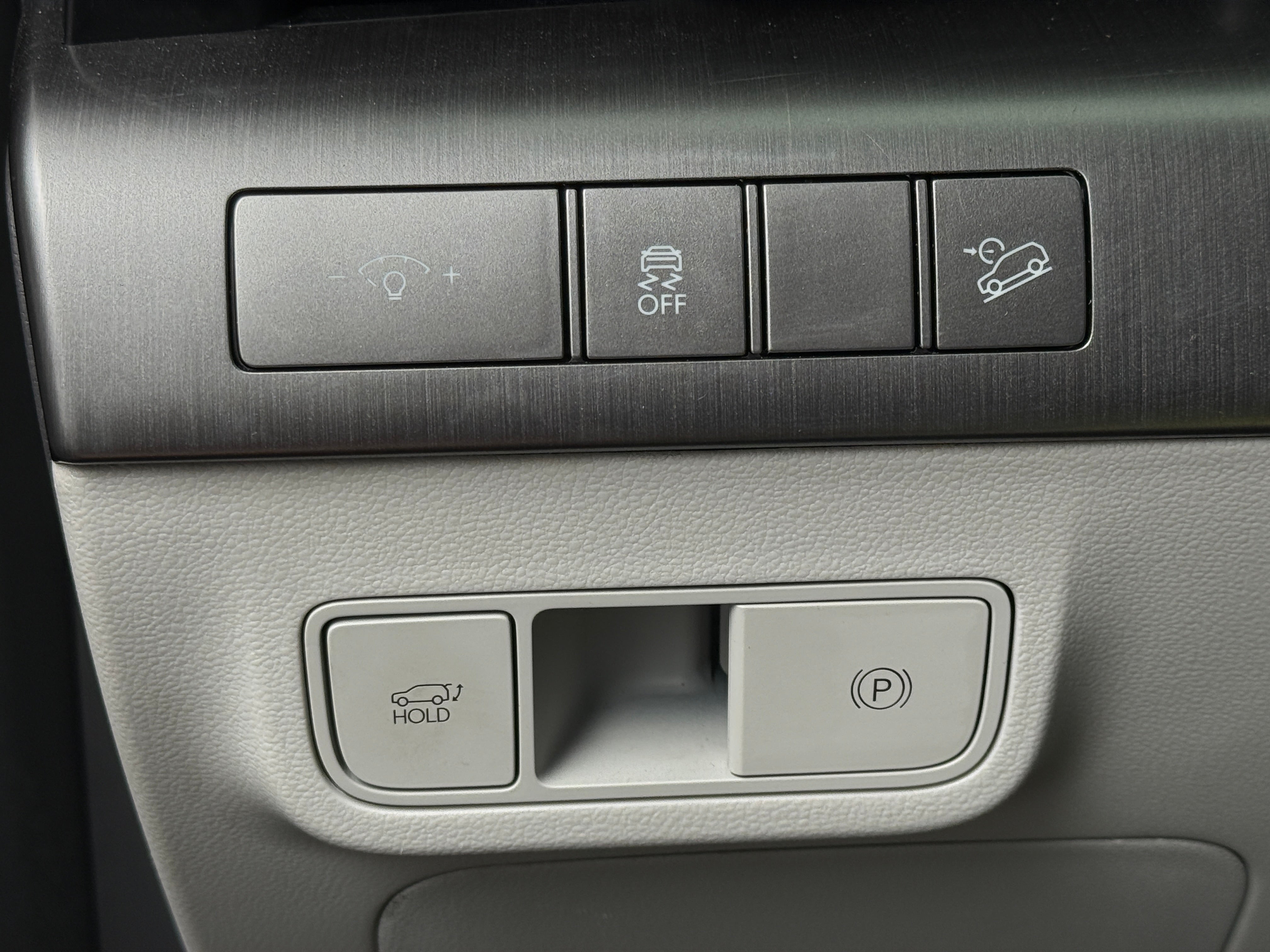 2024 Hyundai Kona Limited - Photo 11