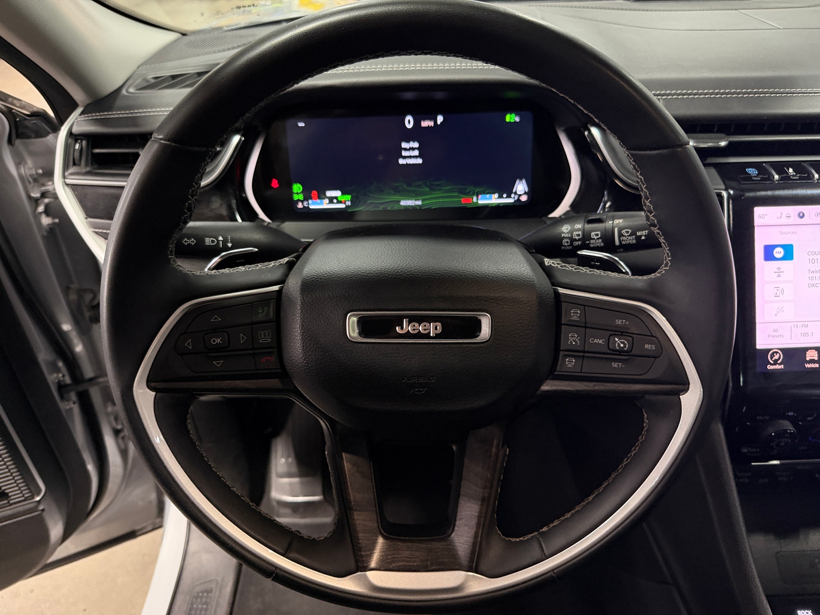 Thumbnail: 2022 Jeep Grand Cherokee - 4