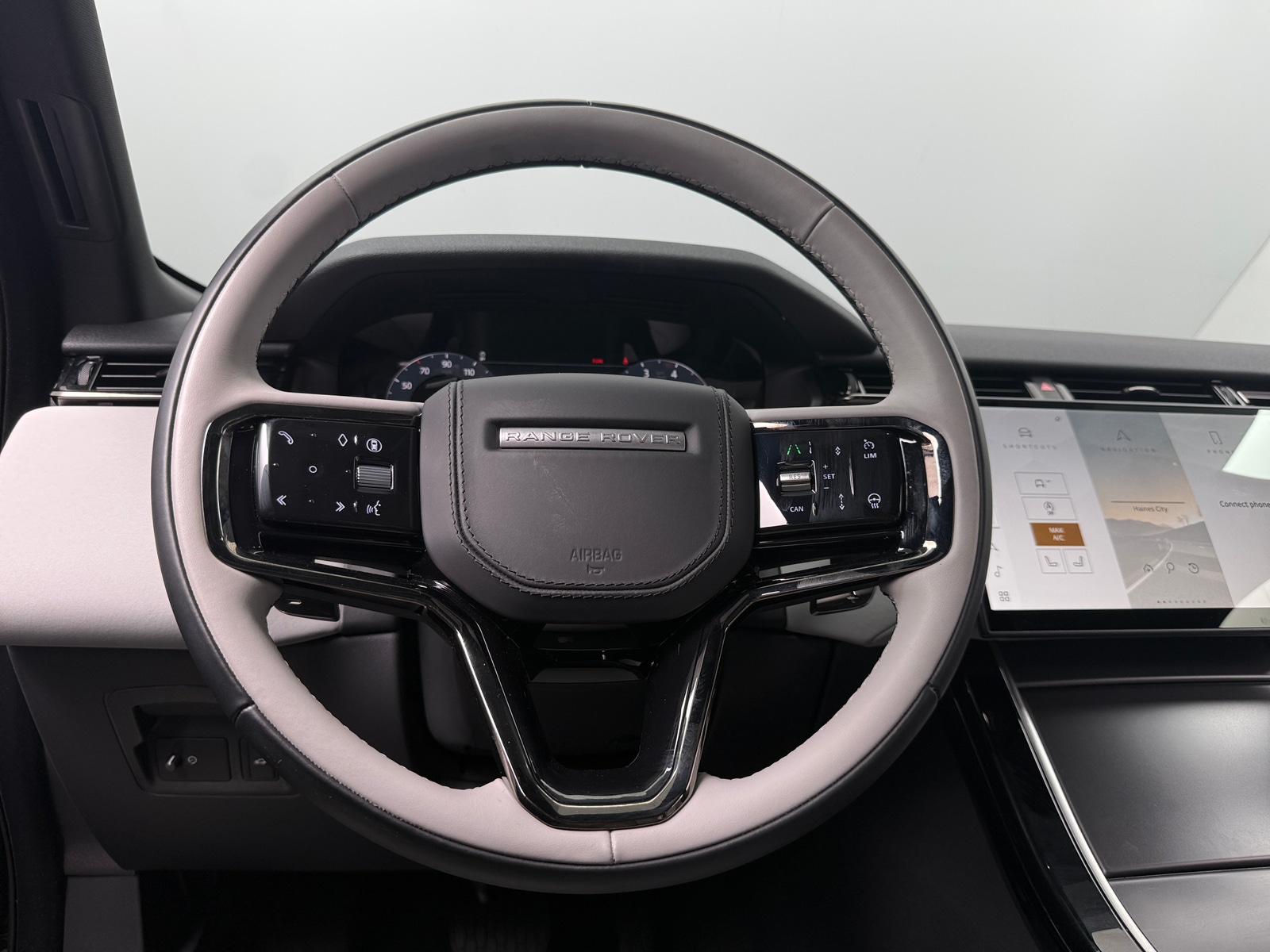 Thumbnail: 2026 Land Rover Range Rover Velar - 4