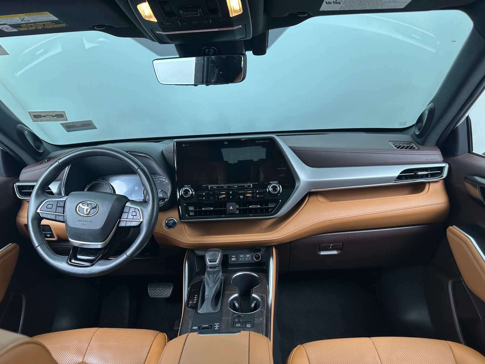 Thumbnail: 2022 Toyota Highlander - 3