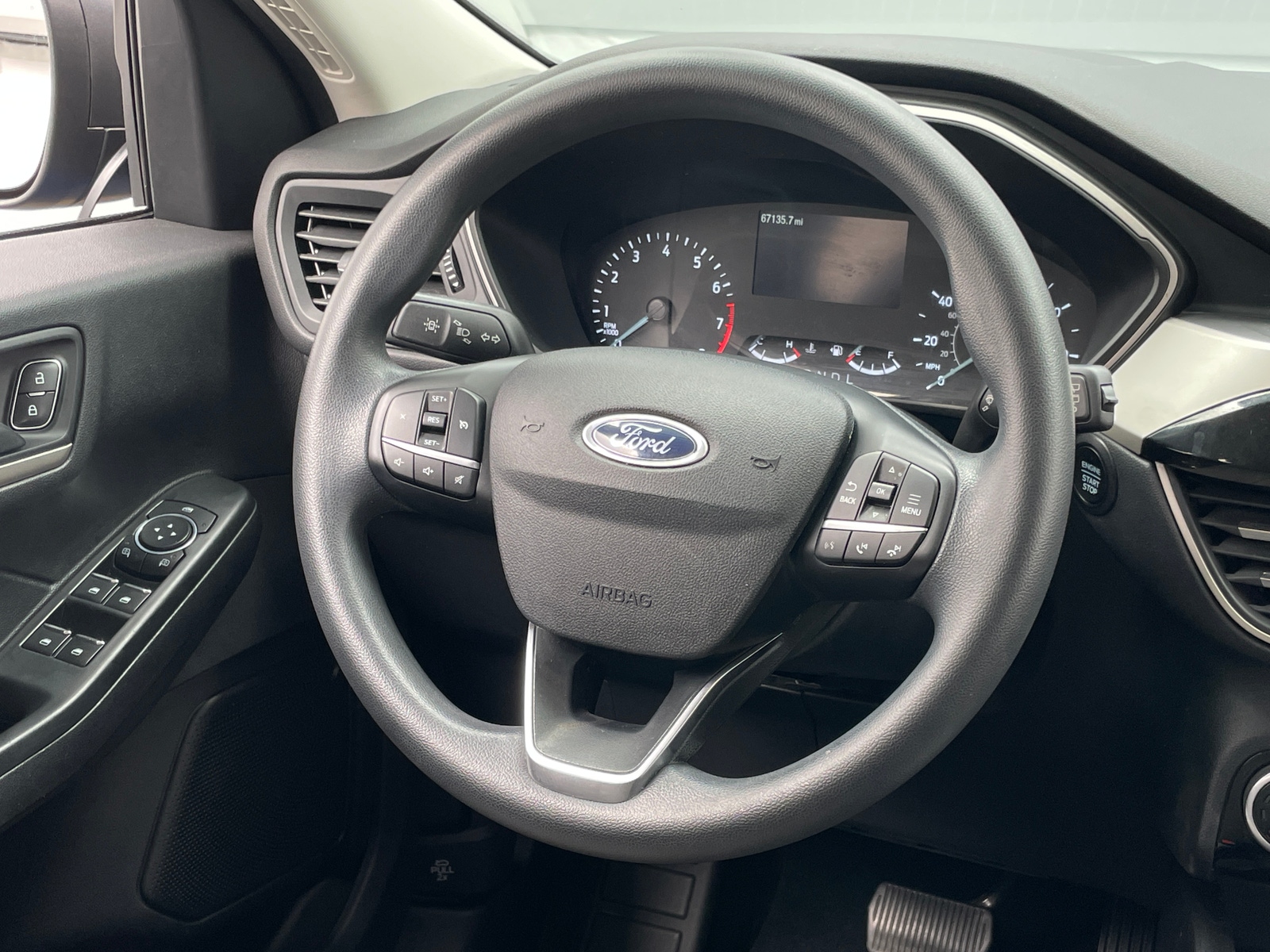 Thumbnail: 2022 Ford Escape - 5