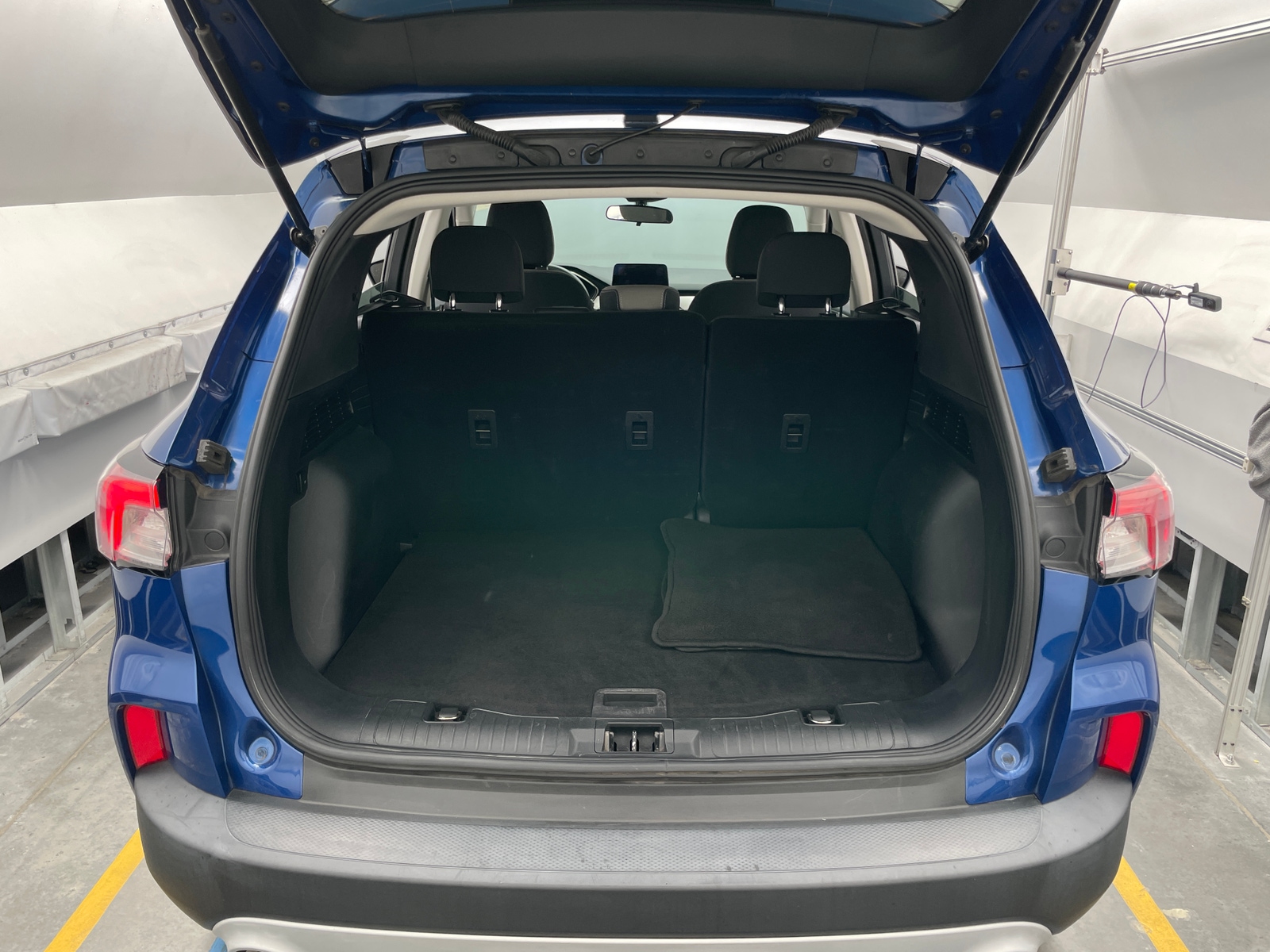 Thumbnail: 2022 Ford Escape - 7