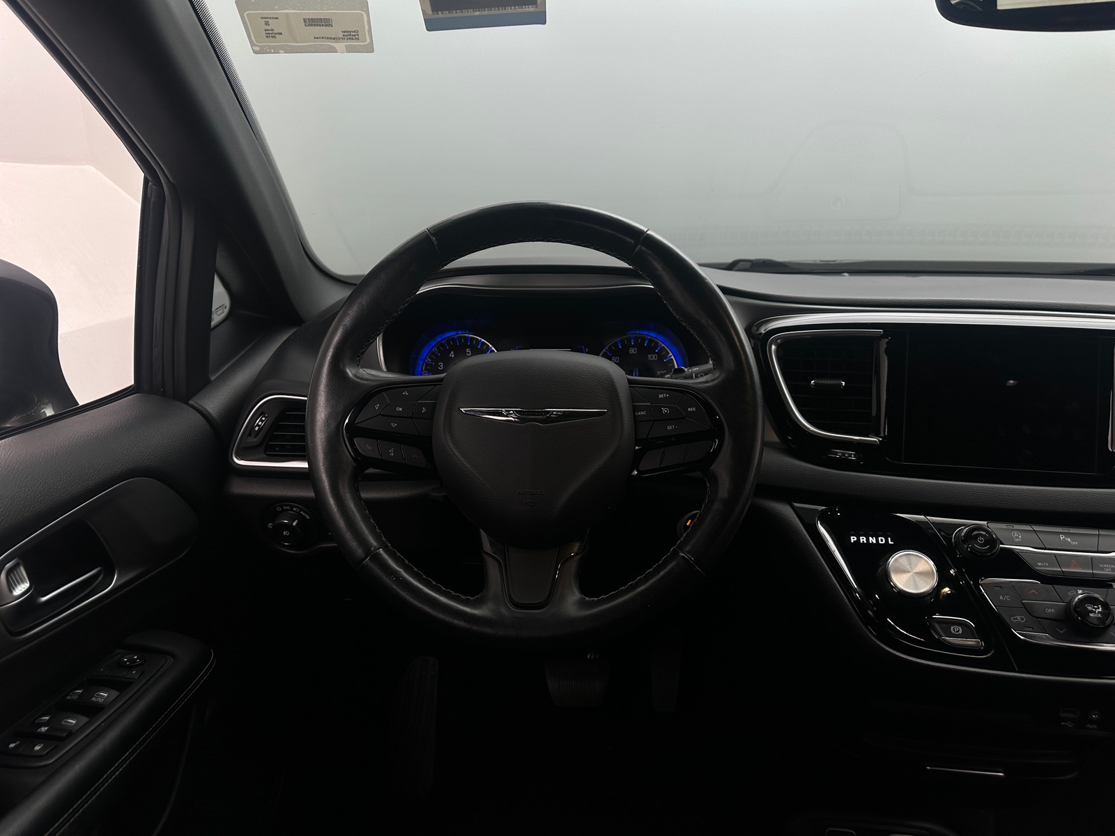 Thumbnail: 2019 Chrysler Pacifica - 5