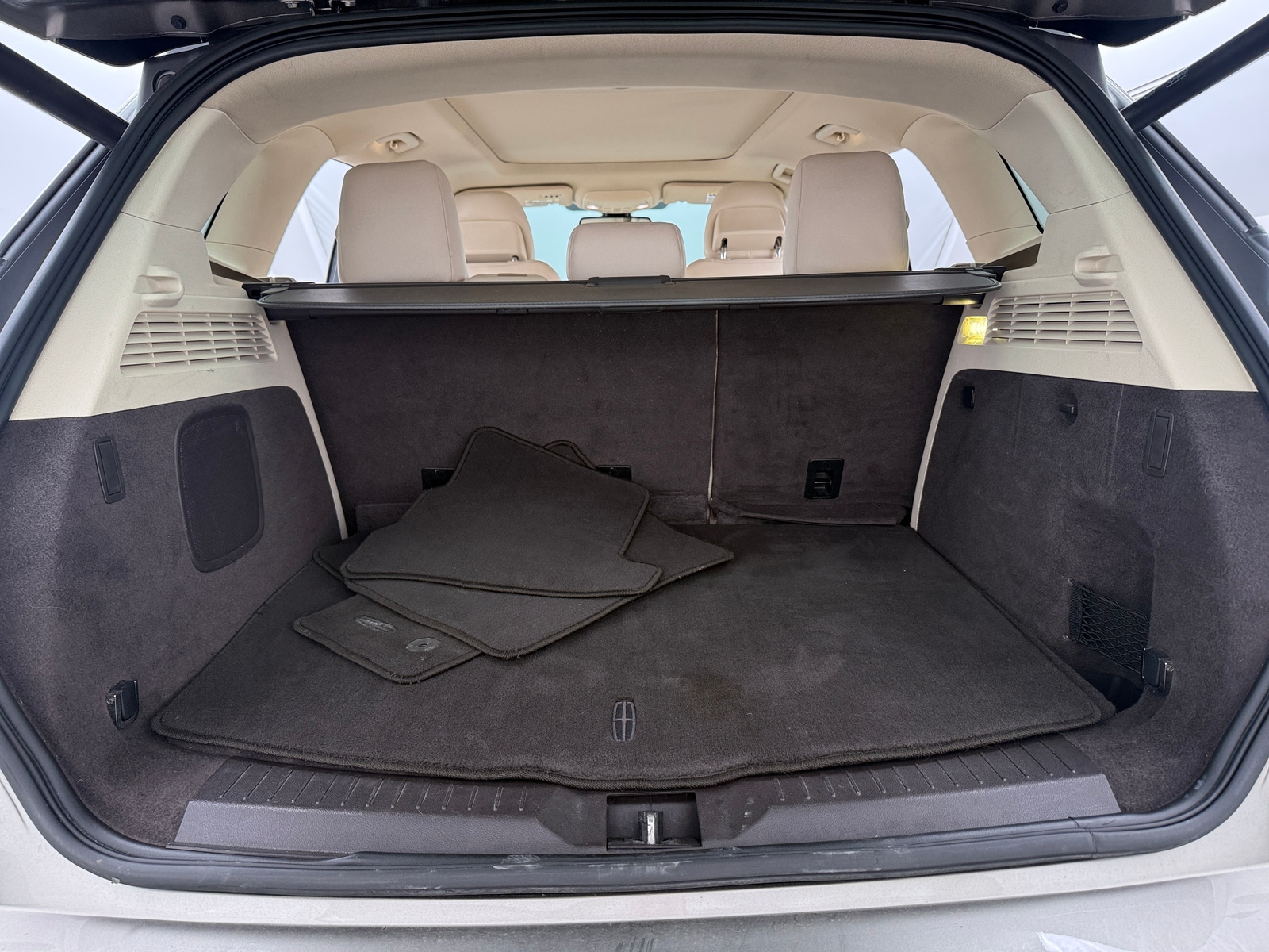 Thumbnail: 2016 Lincoln MKC - 6