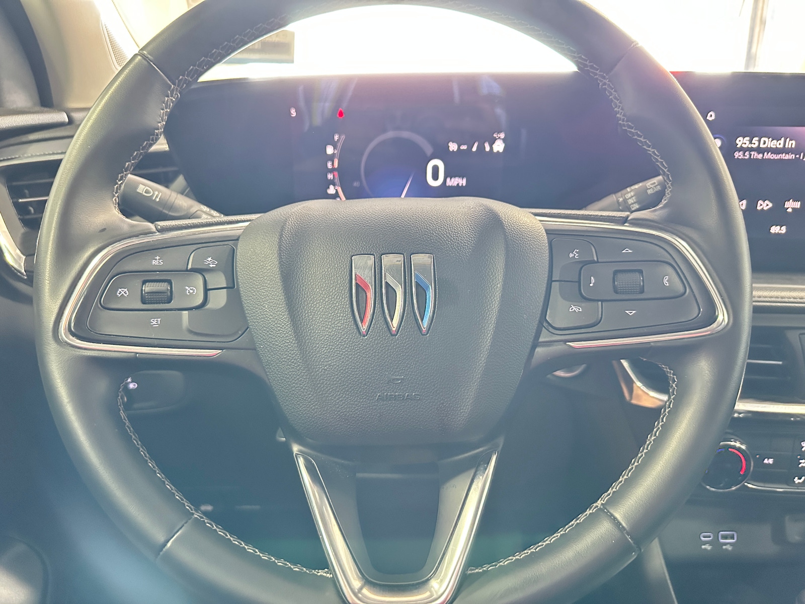 Thumbnail: 2025 Buick Encore GX - 4