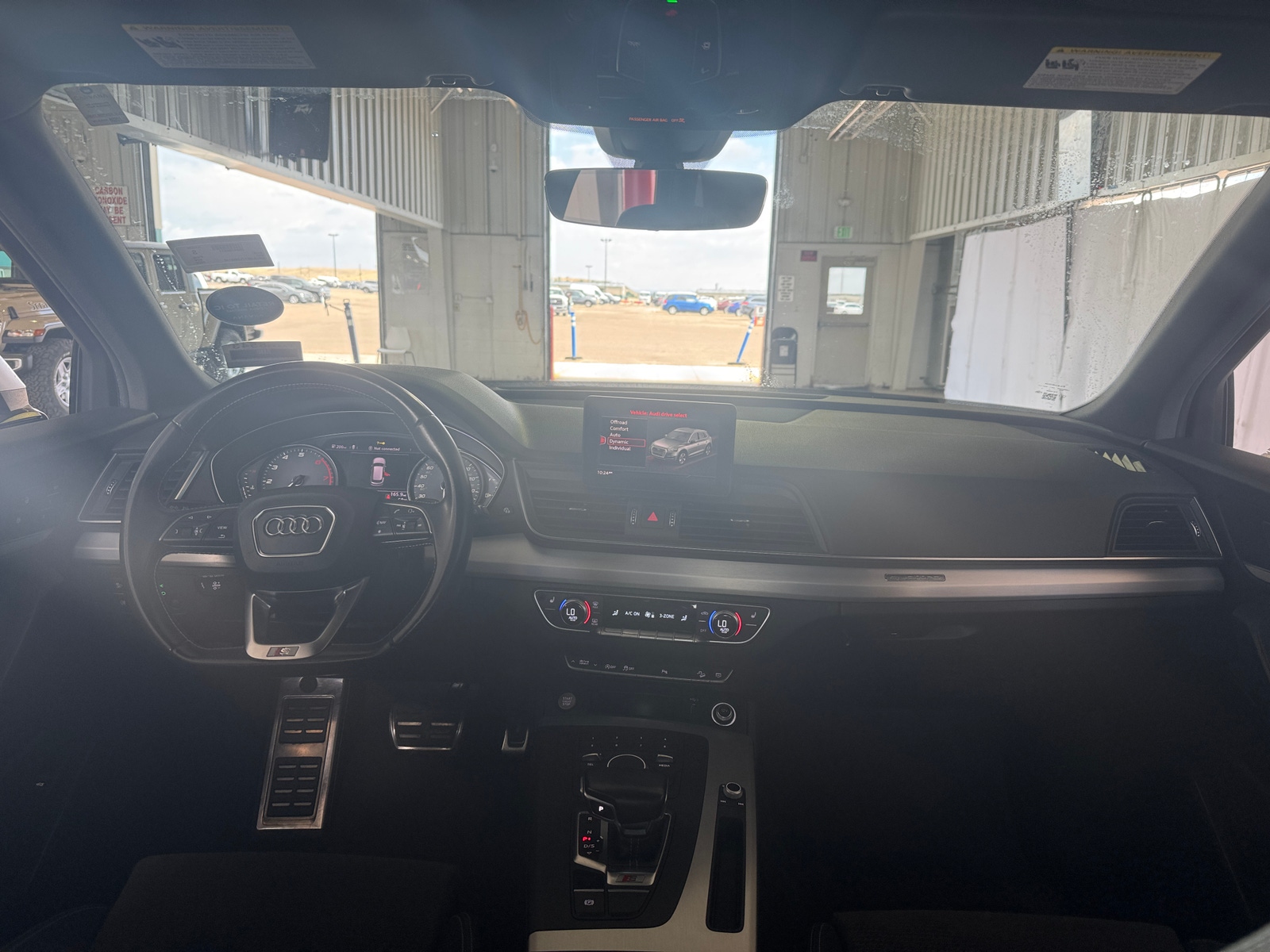 Thumbnail: 2020 Audi SQ5 - 2