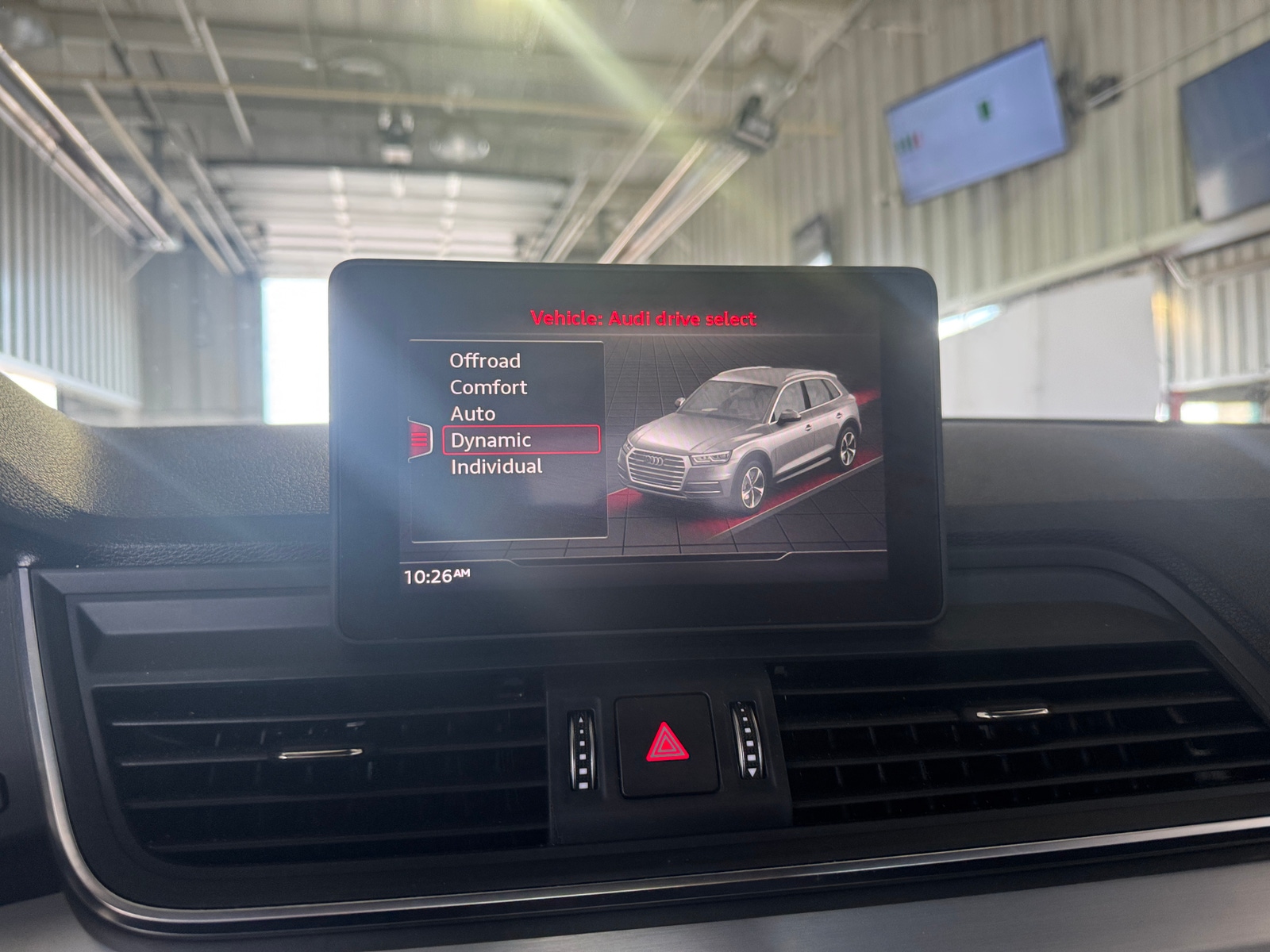 Thumbnail: 2020 Audi SQ5 - 3