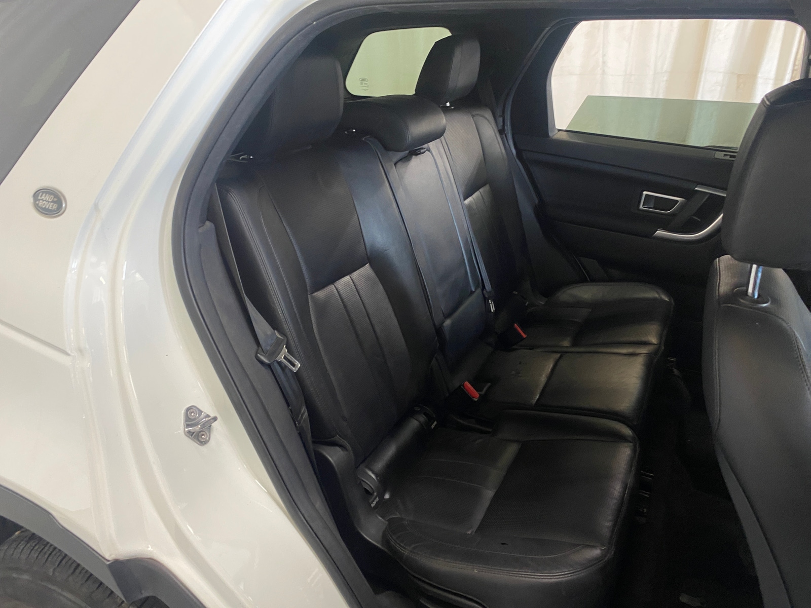 Thumbnail: 2019 Land Rover Discovery Sport - 5