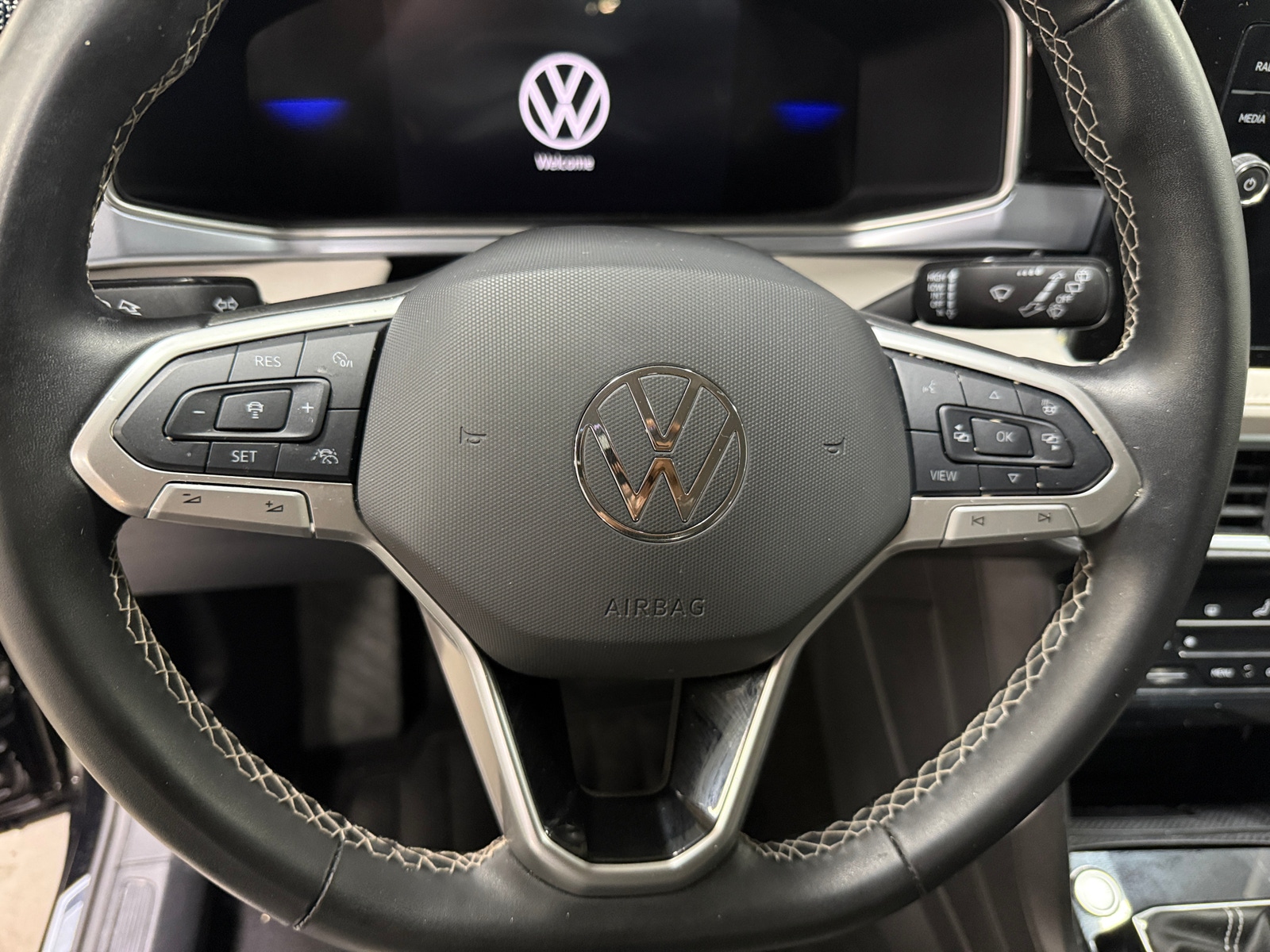 Thumbnail: 2025 Volkswagen Taos - 5