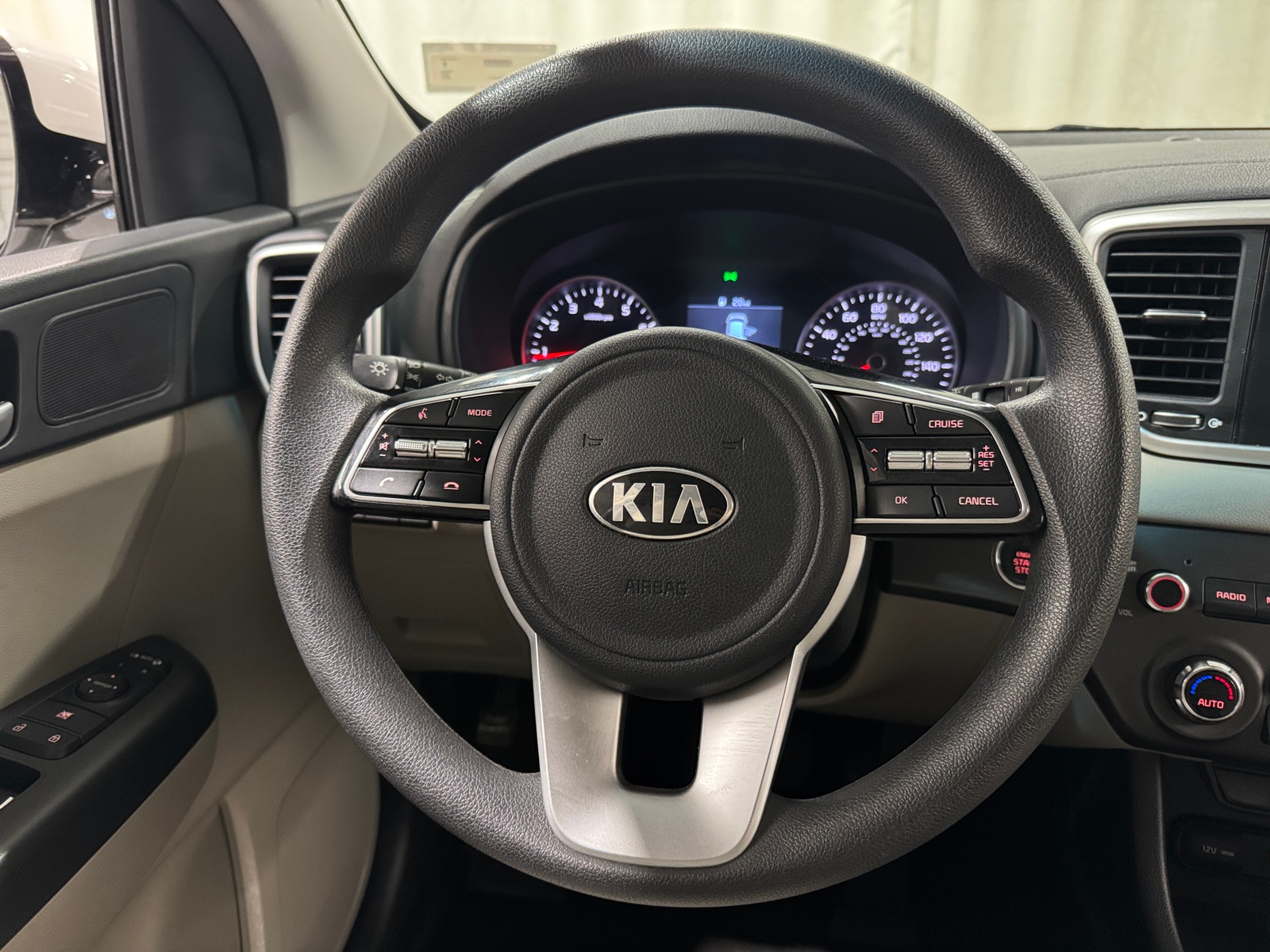 Thumbnail: 2022 Kia Sportage - 5