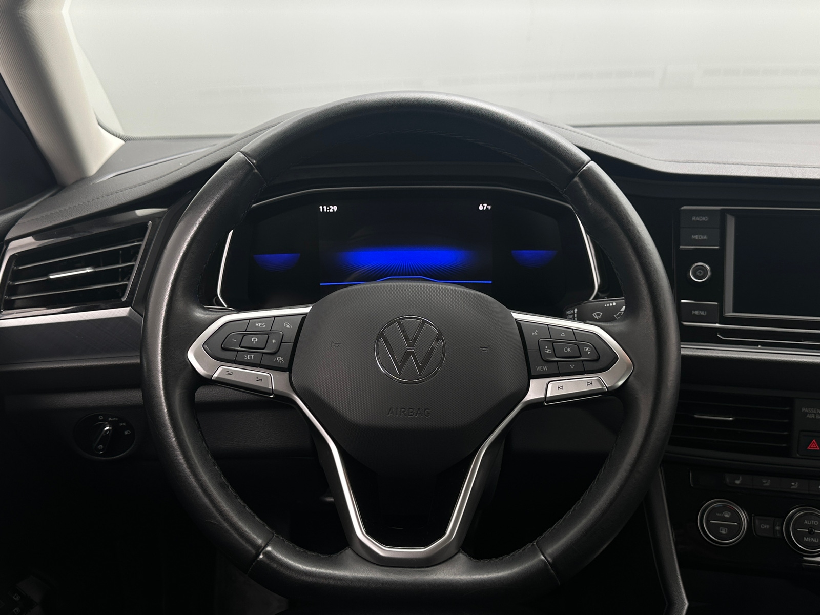Thumbnail: 2024 Volkswagen Jetta - 4