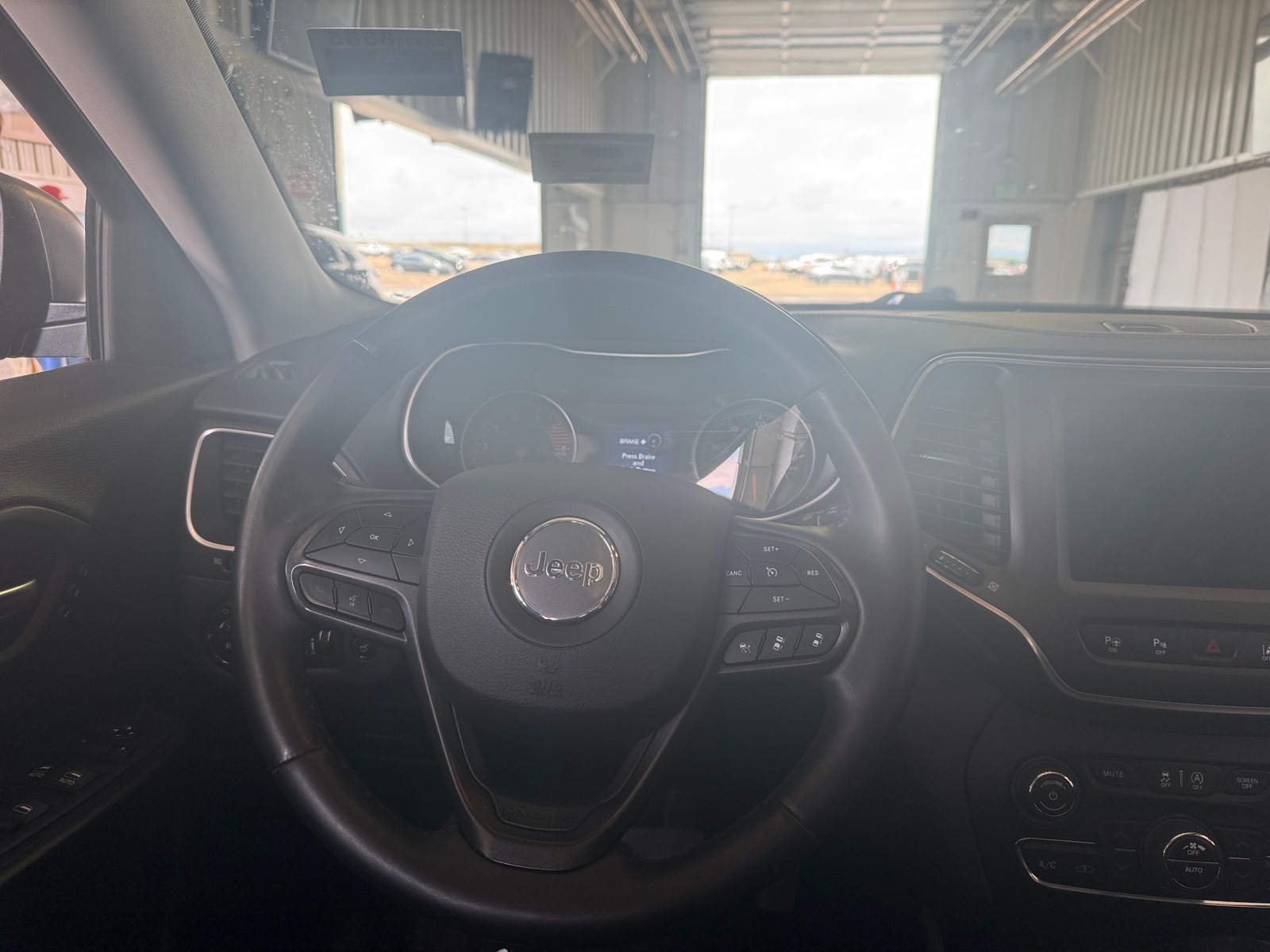 Thumbnail: 2019 Jeep Cherokee - 4