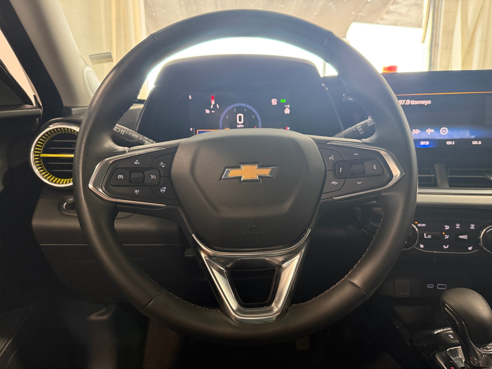 Thumbnail: 2024 Chevrolet Trax - 5