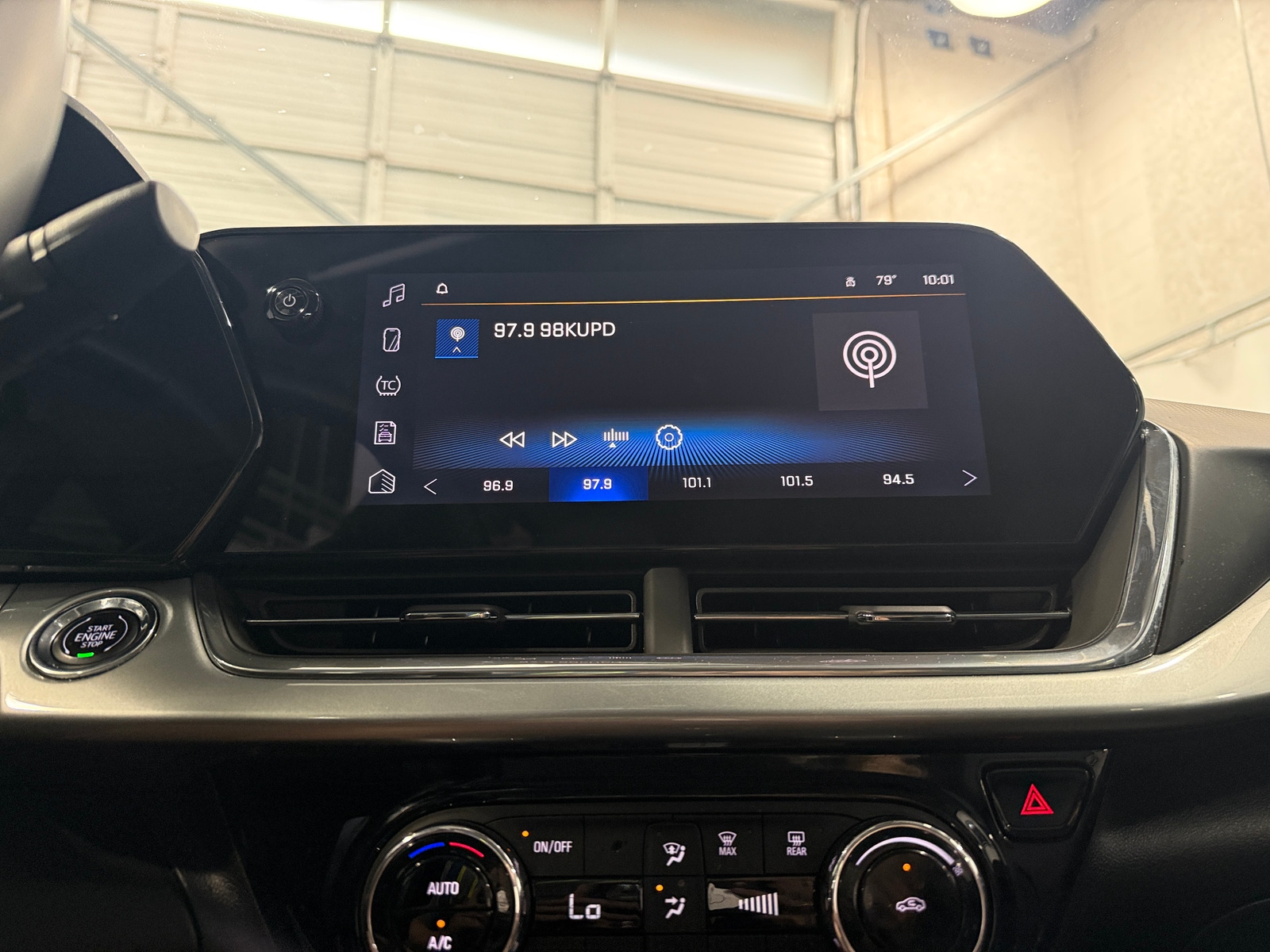 Thumbnail: 2024 Chevrolet Trax - 4