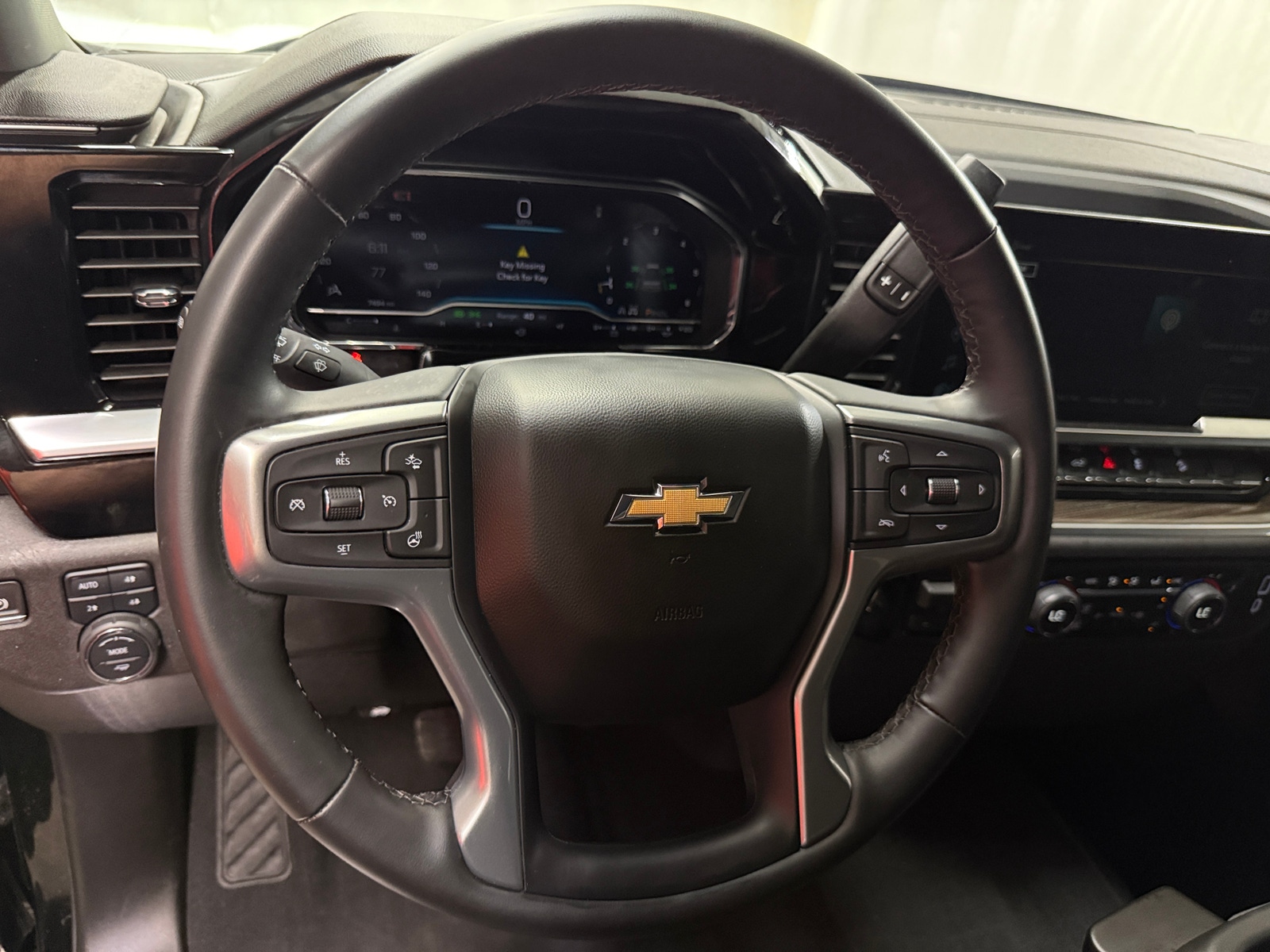 Thumbnail: 2024 Chevrolet Silverado 1500 - 5