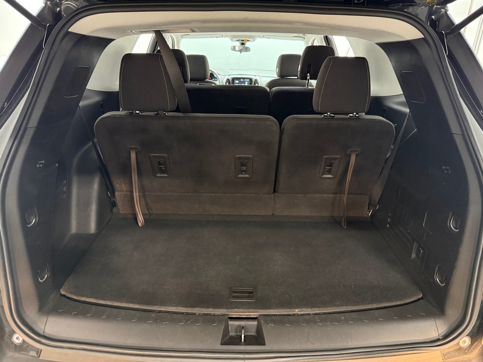 Thumbnail: 2018 Chevrolet Traverse - 7
