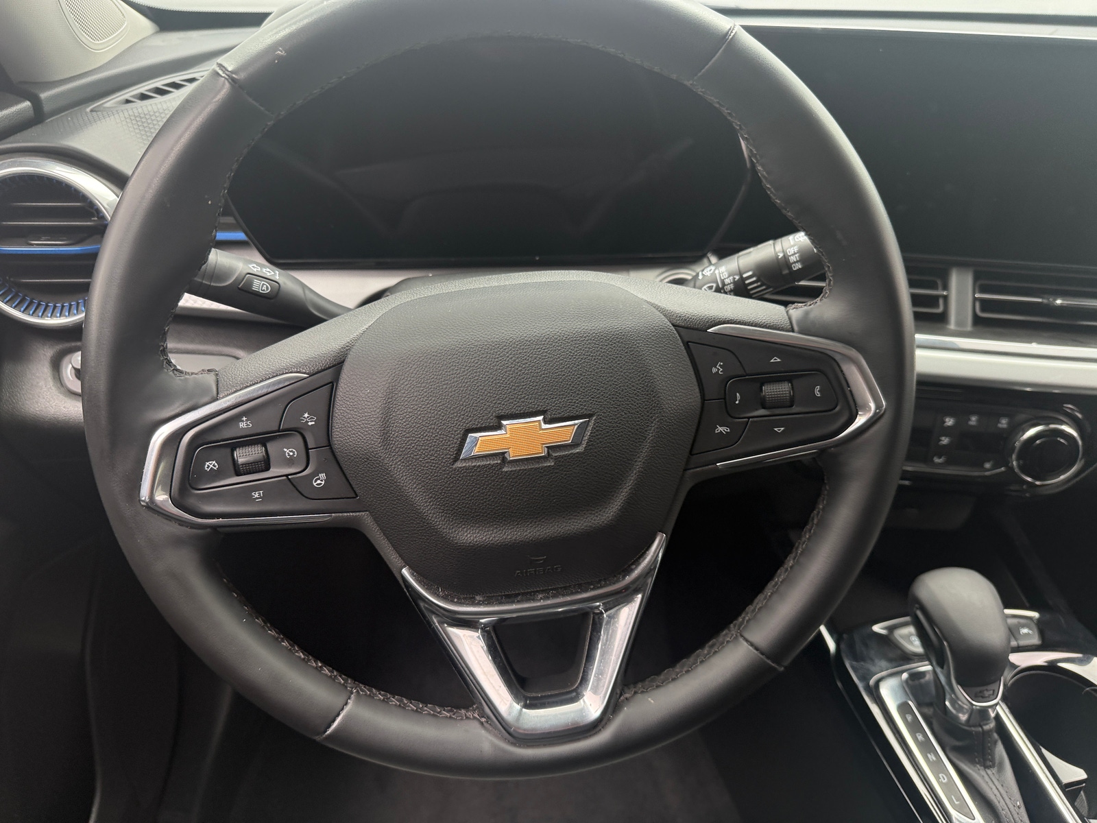 Thumbnail: 2025 Chevrolet Trax - 5