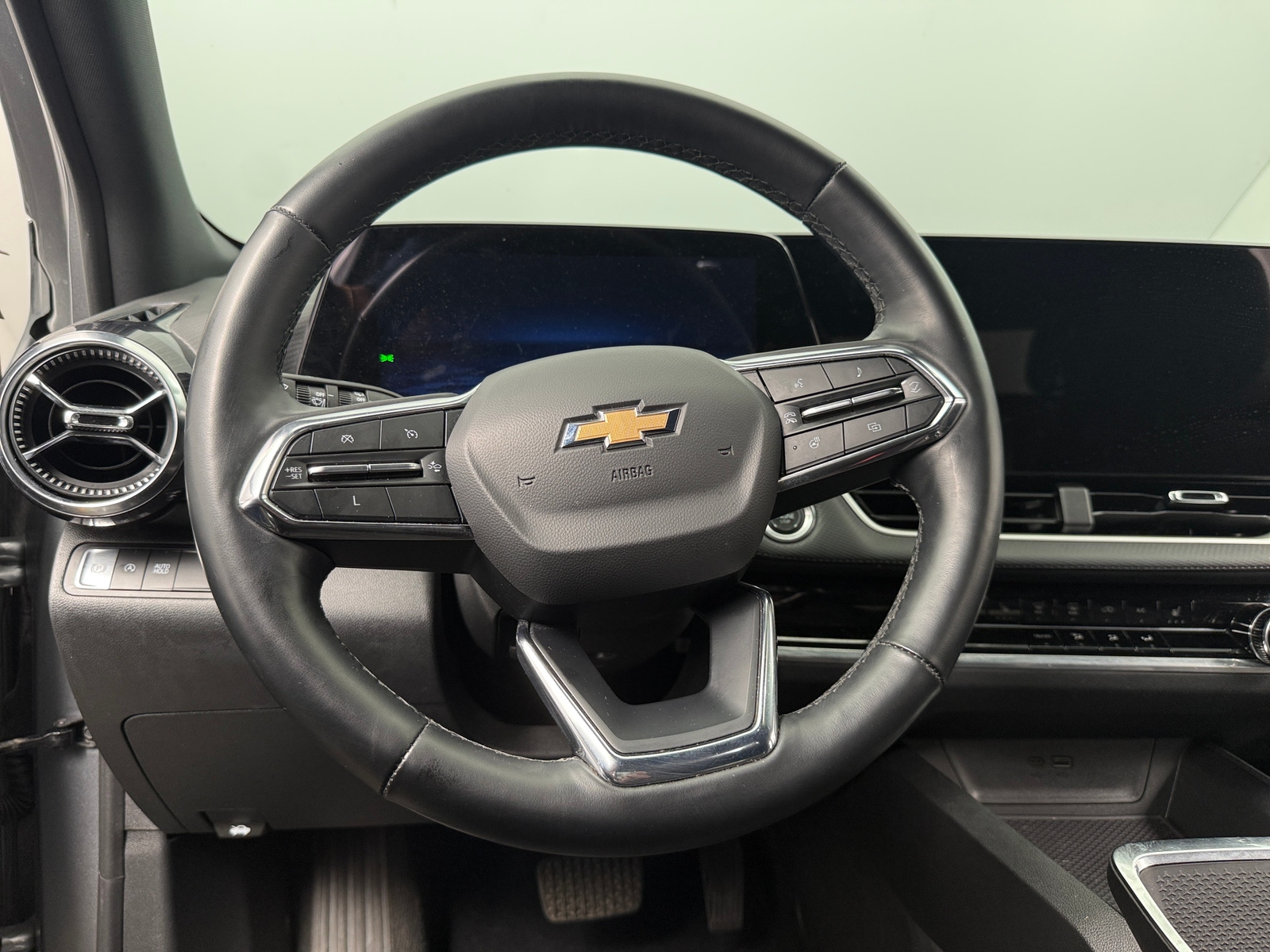 Thumbnail: 2025 Chevrolet Equinox - 5