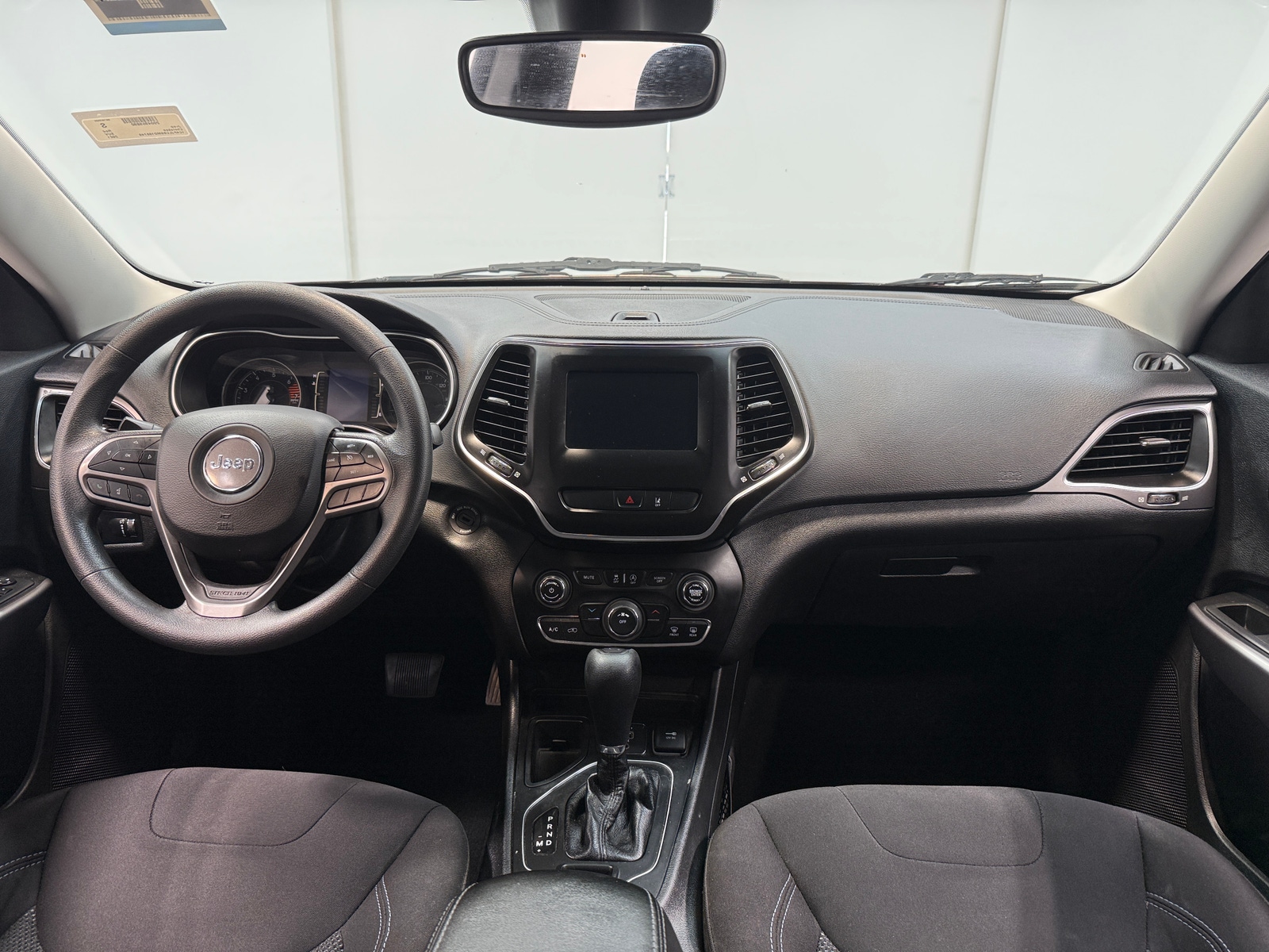 Thumbnail: 2021 Jeep Cherokee - 3
