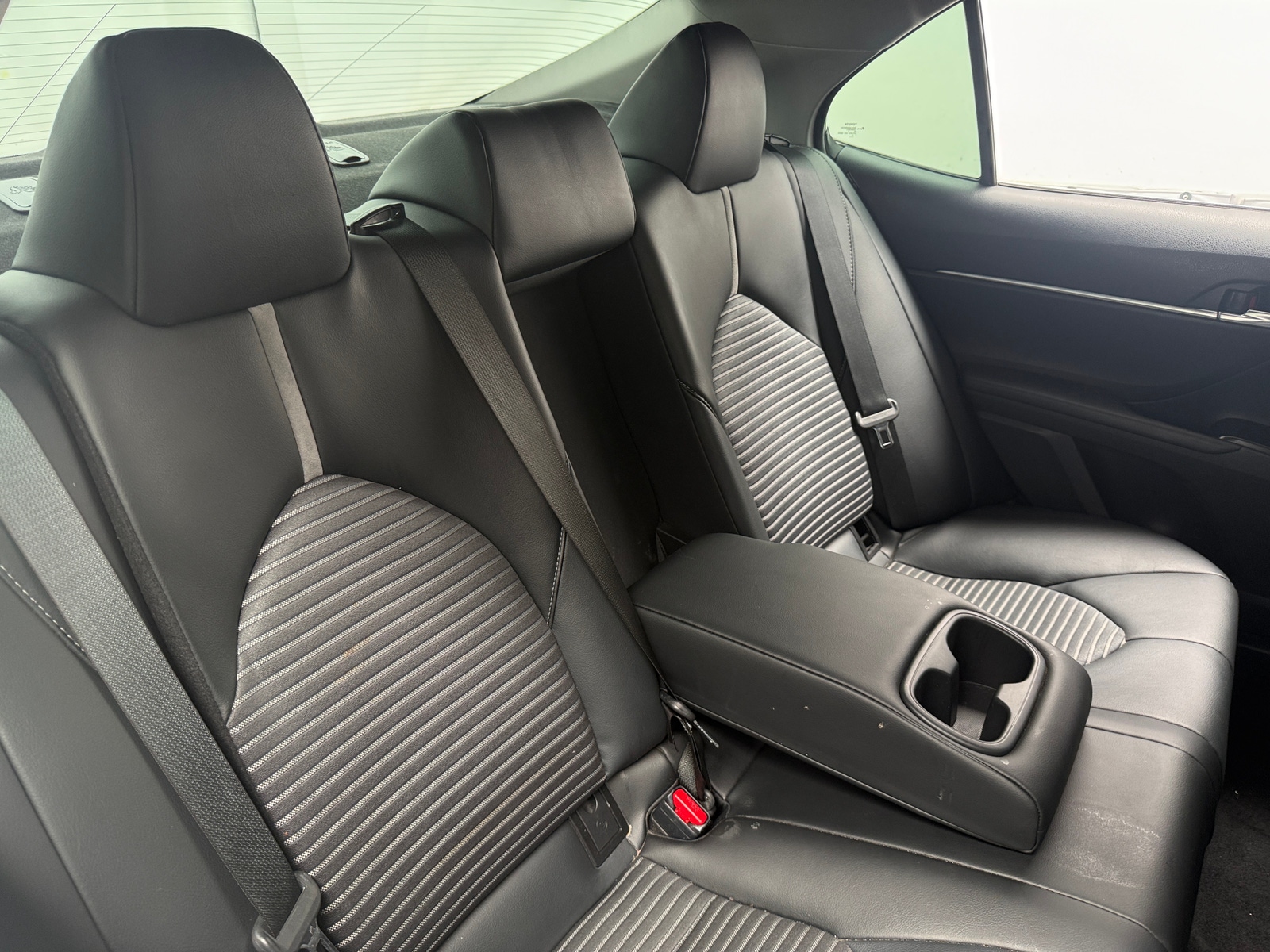 Thumbnail: 2020 Toyota Camry - 6