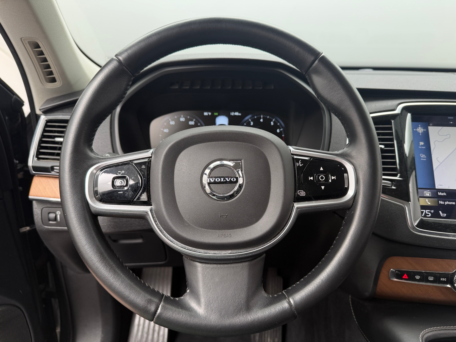 Thumbnail: 2018 Volvo XC90 - 4