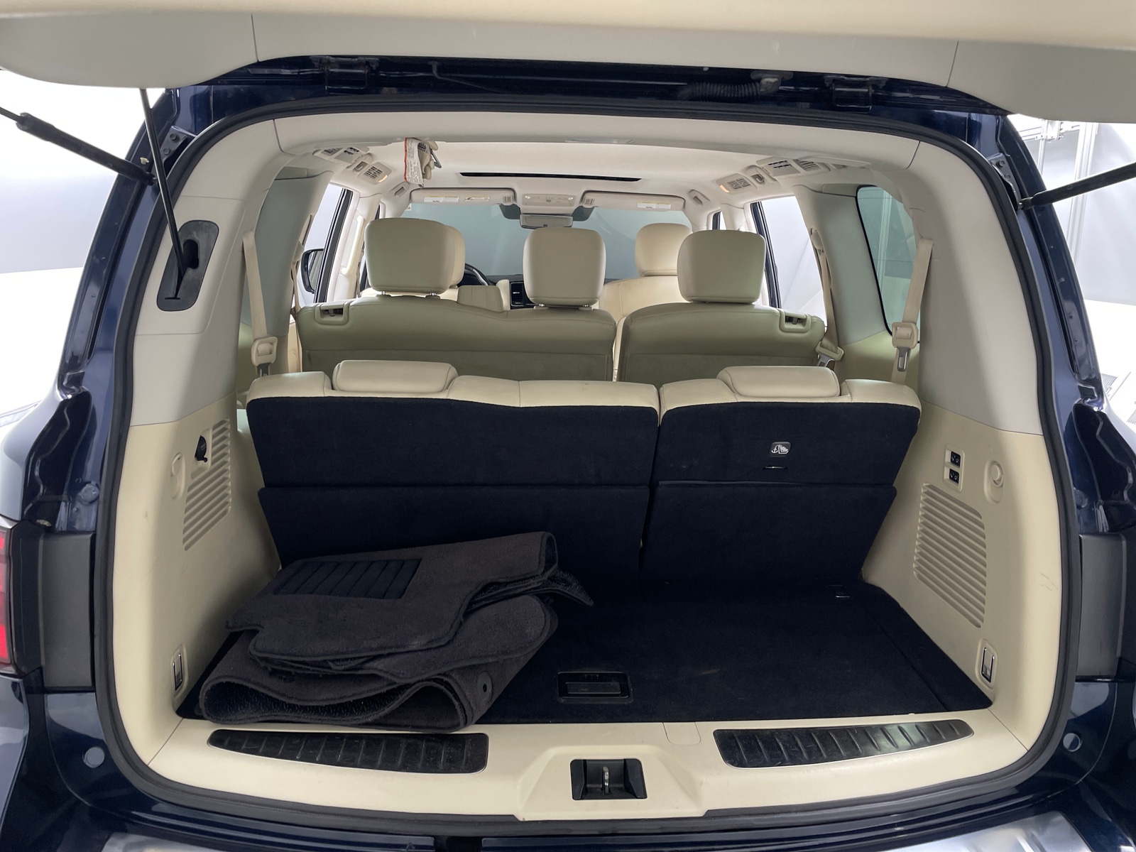 Thumbnail: 2021 INFINITI QX80 - 6