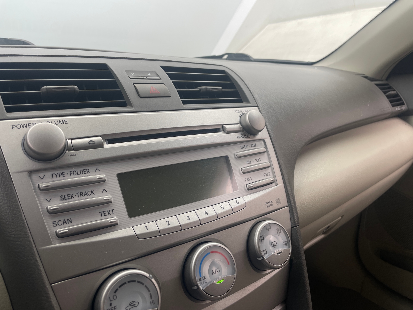 Thumbnail: 2011 Toyota Camry - 4