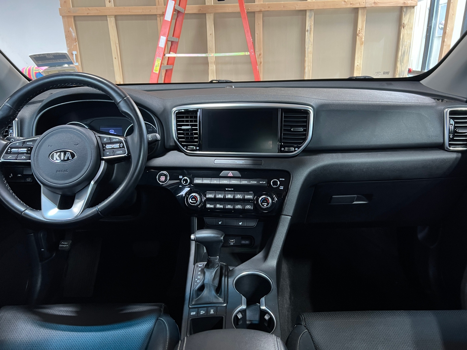 Thumbnail: 2022 Kia Sportage - 2