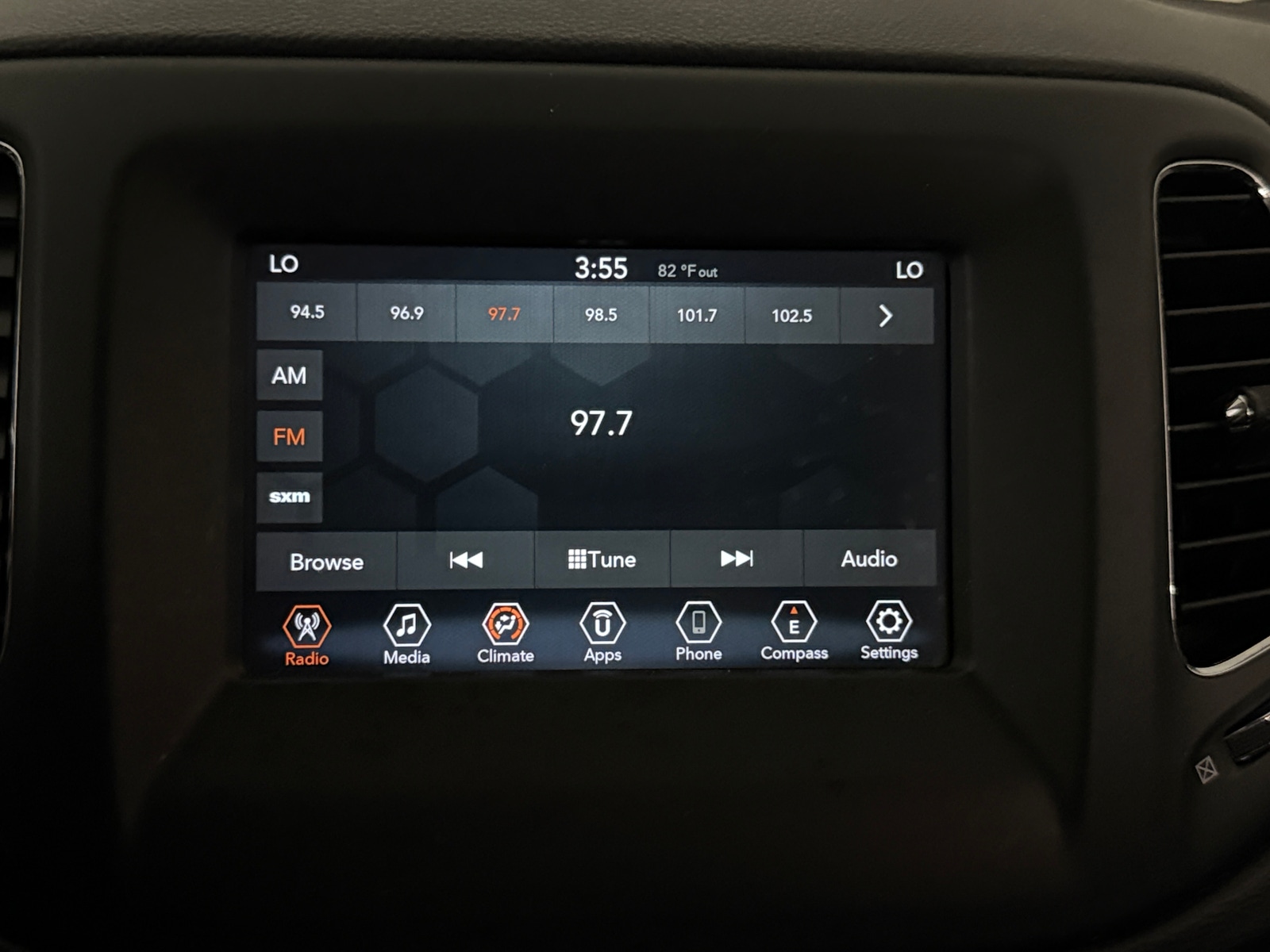 Thumbnail: 2020 Jeep Compass - 3