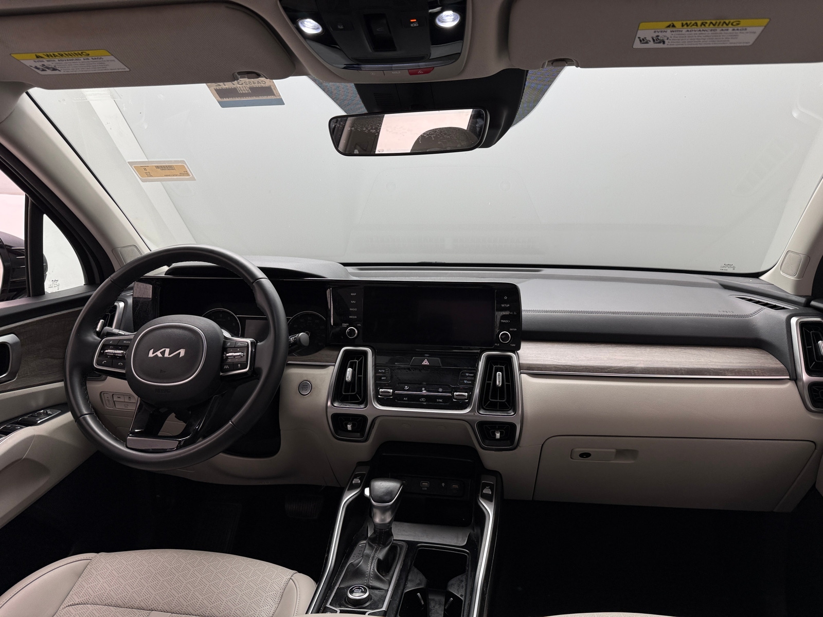 Thumbnail: 2023 Kia Sorento - 2