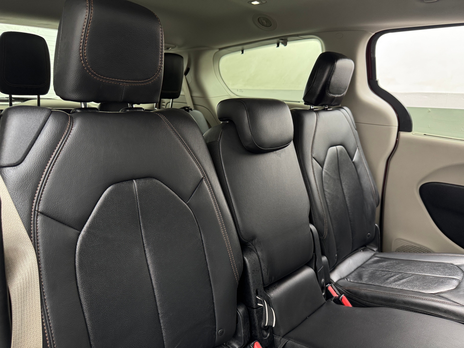 Thumbnail: 2017 Chrysler Pacifica - 5