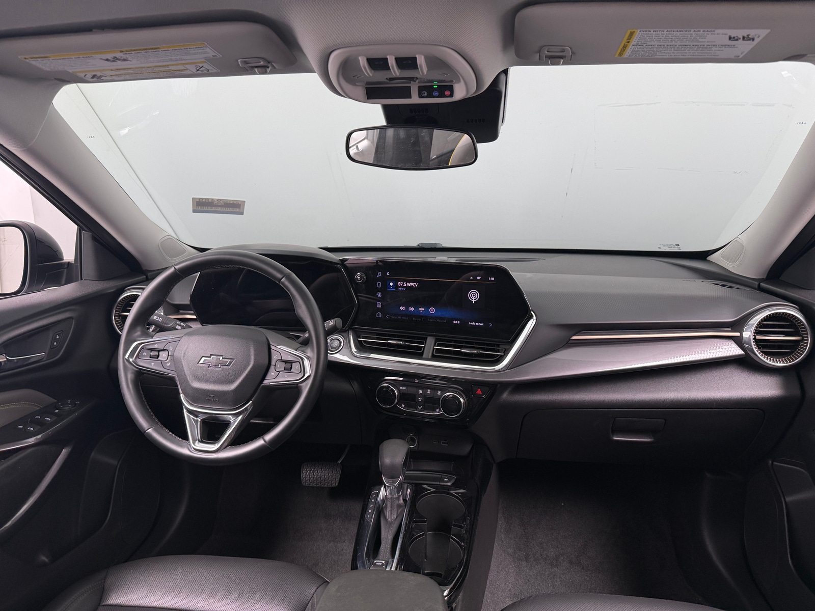 Thumbnail: 2025 Chevrolet Trax - 2