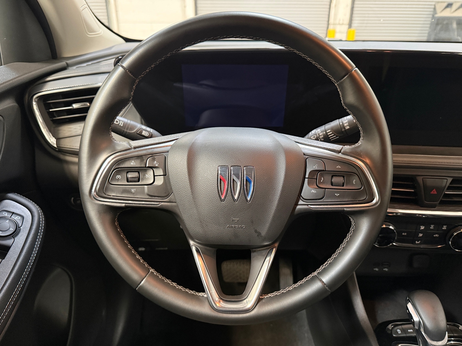 Thumbnail: 2025 Buick Encore GX - 4
