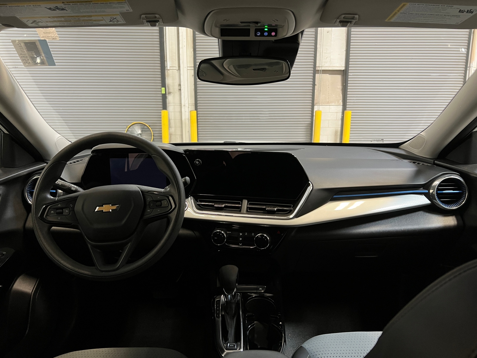 Thumbnail: 2025 Chevrolet Trax - 3
