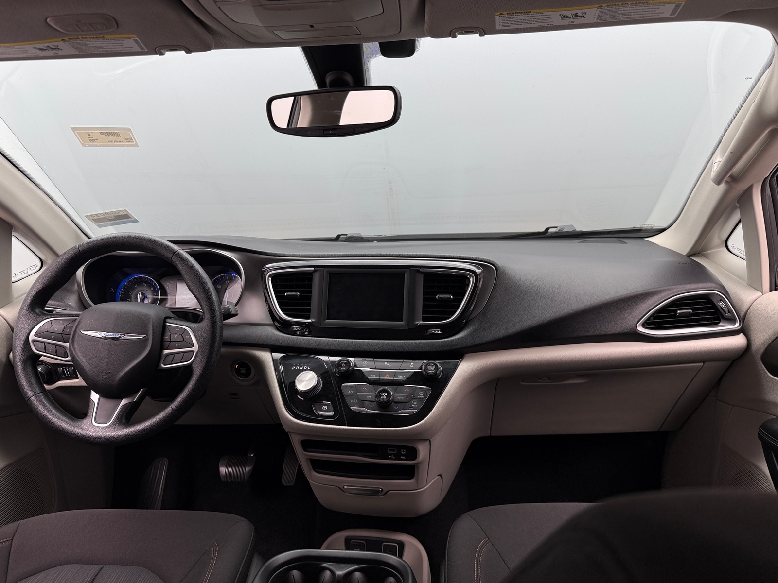 Thumbnail: 2020 Chrysler Pacifica - 3