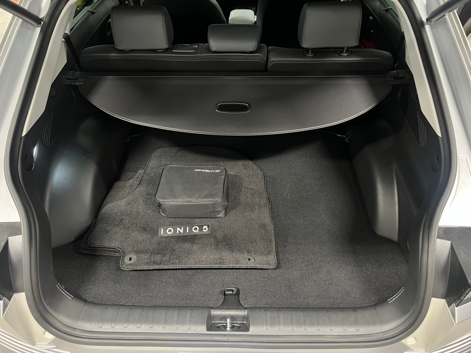 Thumbnail: 2023 Hyundai Ioniq 5 - 6